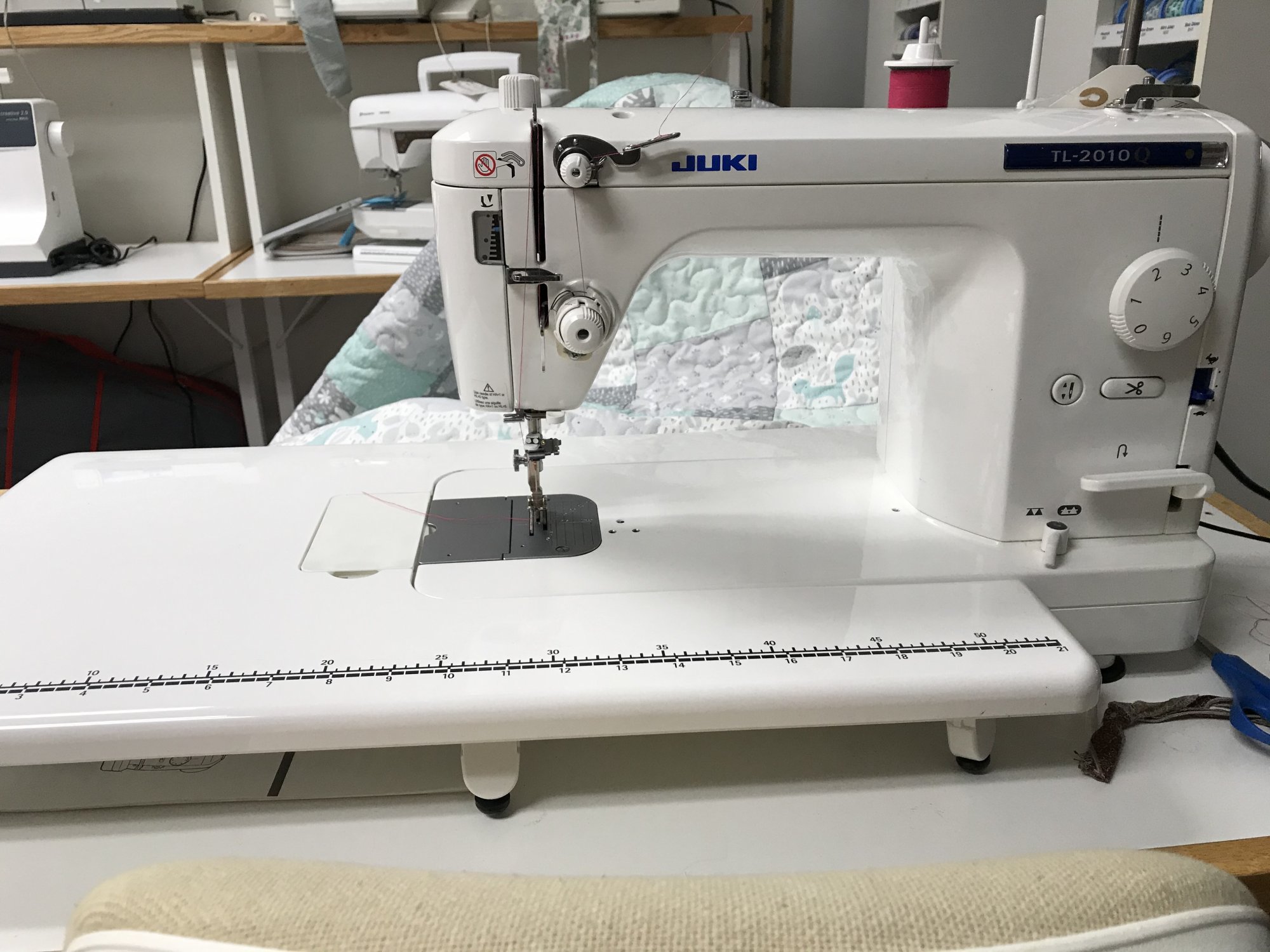 Juki TL-2010Q (Pre-loved)