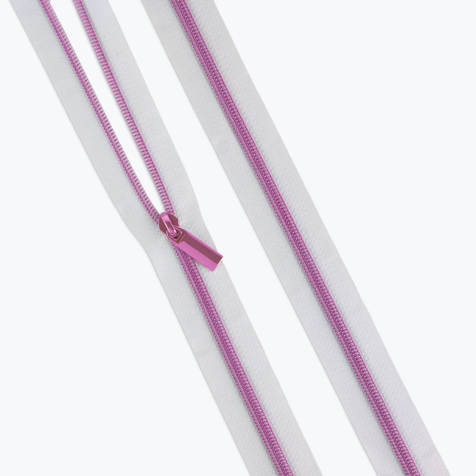 Sallie Tomato No. 5 Nylon Tula Pink Coil Zipper in White w/9 Pulls