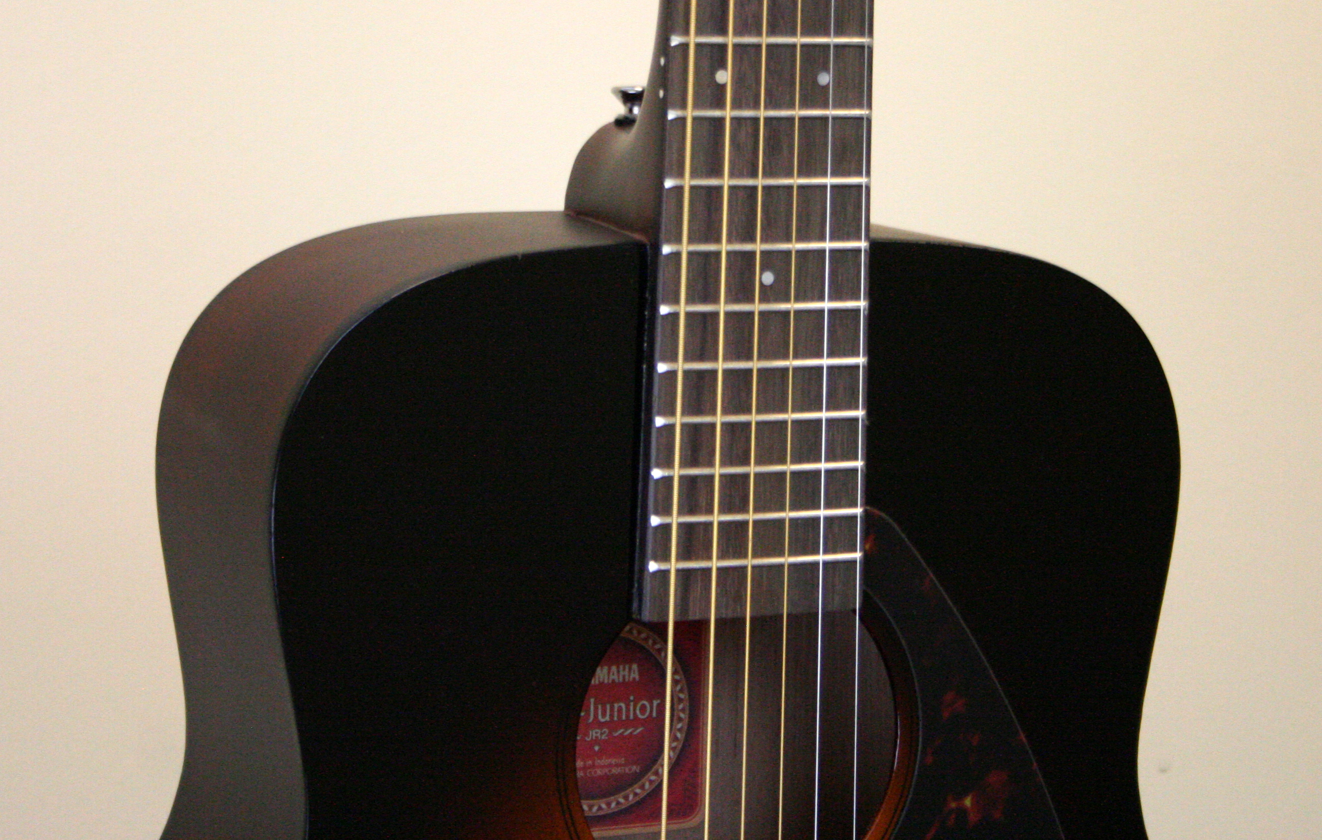 Yamaha JR2 3/4 Scale Mini Folk Guitar Burst Finish - 086792952437
