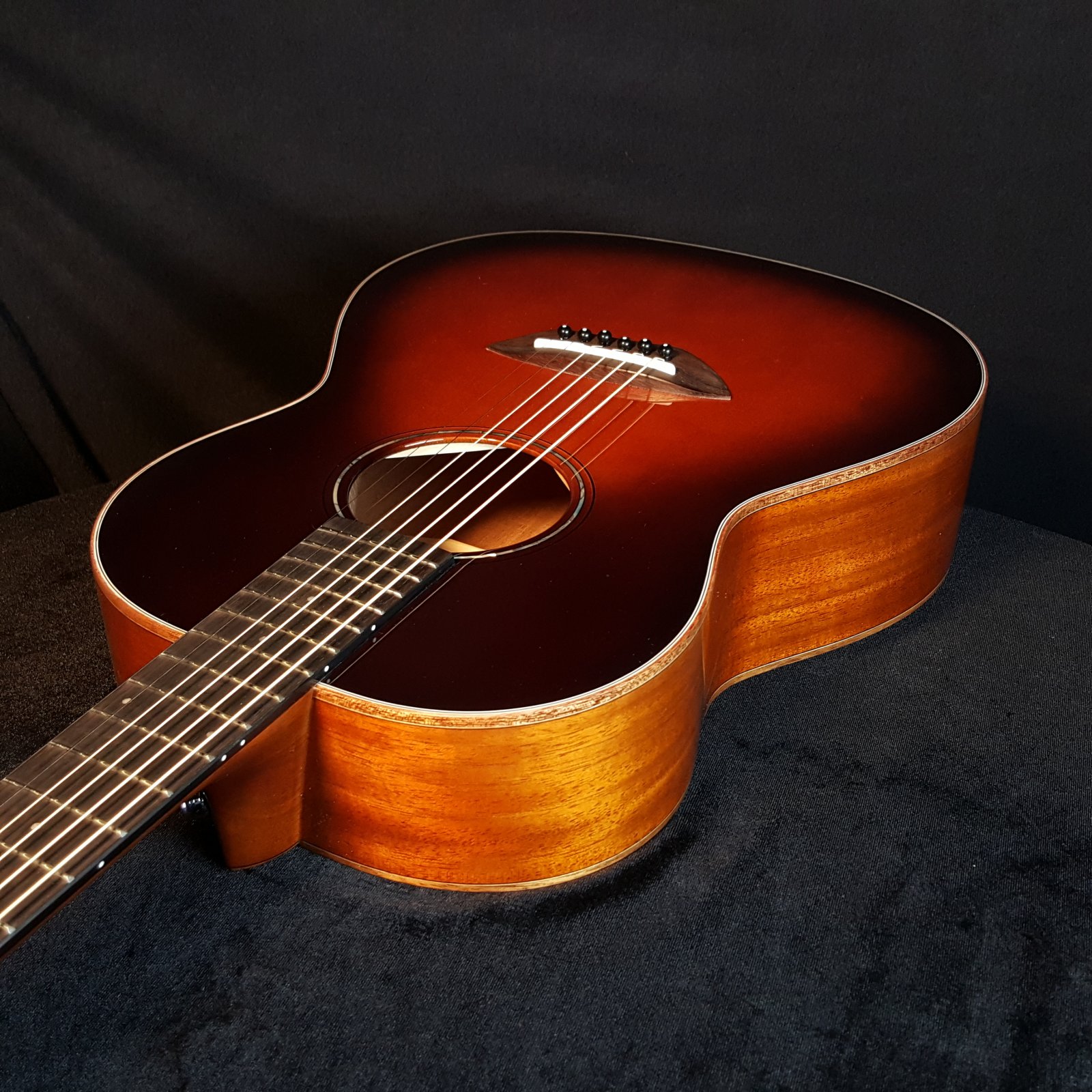 Yamaha CSF3M Sunburst Parlor Acoustic Electric guitar with bag