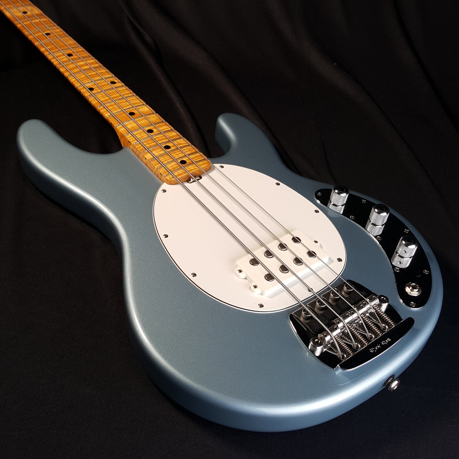 USED Music Man Stingray Classic 4 Flame Maple Neck w/OHSC 8.6 lbs