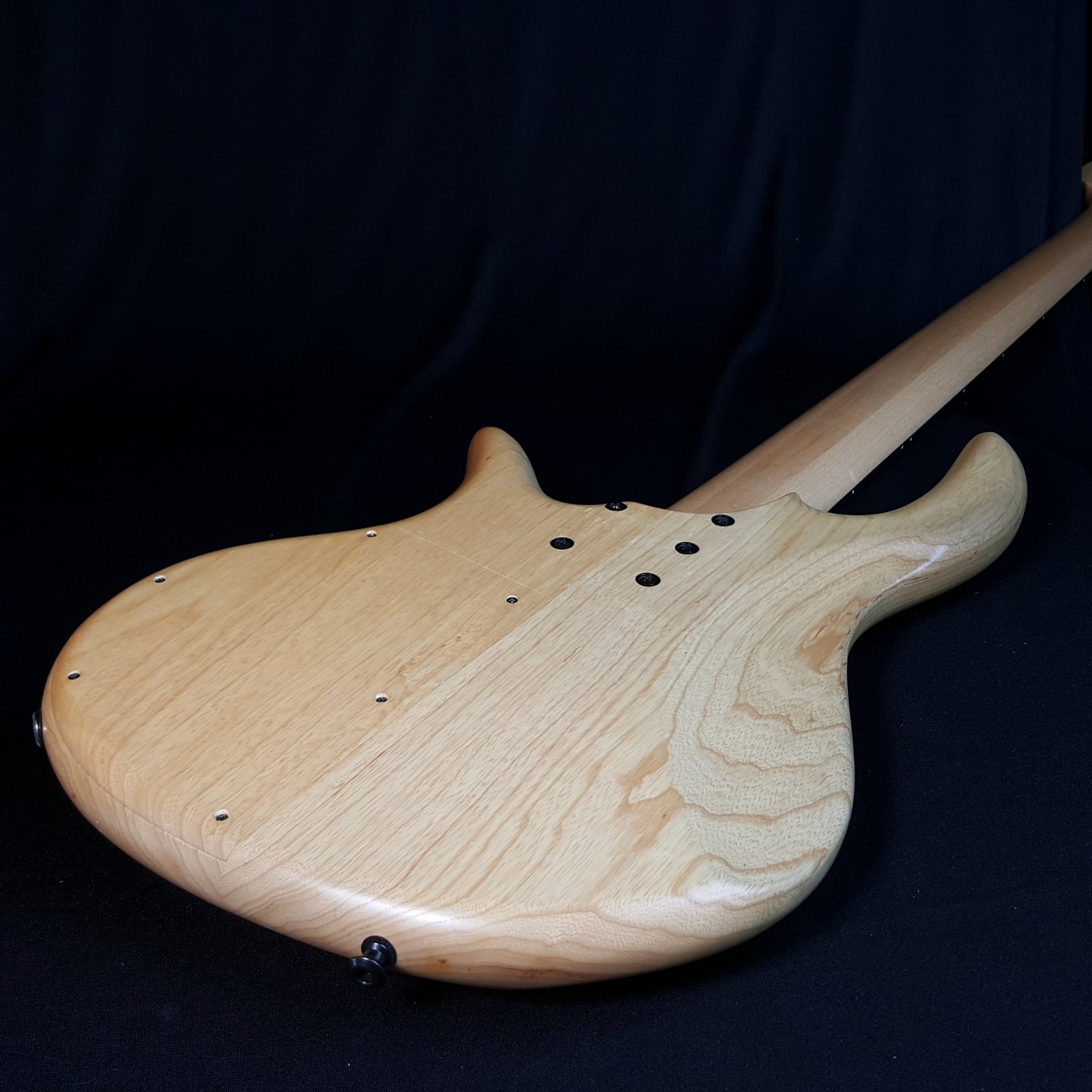 Elrick Expat eVolution 5-String ベース　5弦 Elrick Expat eVolution 5-String ベース 5弦 エレキベース BASS
