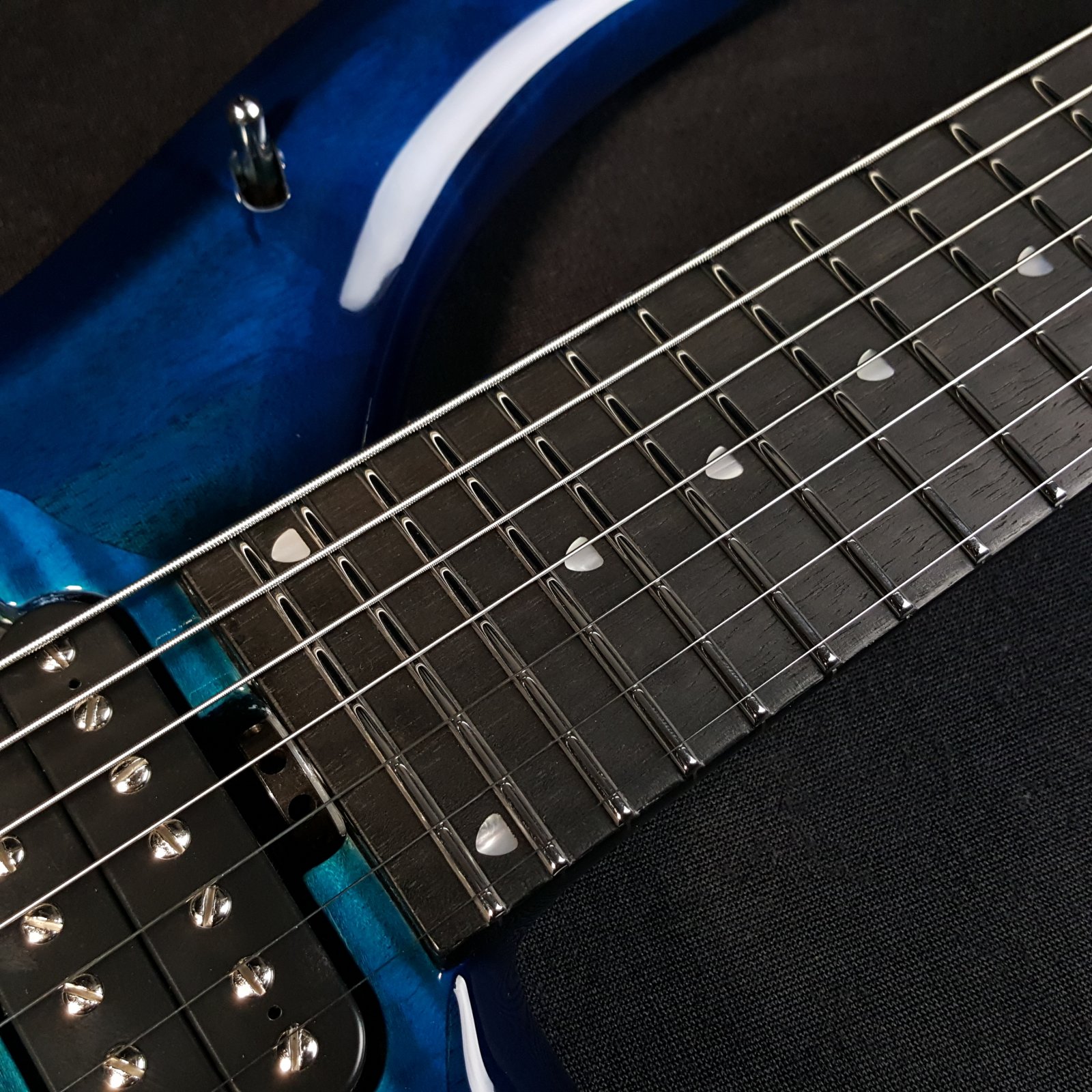ギター EARNIE BALL MUSICMAN MAJESTY 7 BLUE HONU Ernie Ball Music Man BFR John Petrucci Majesty 7 7-String