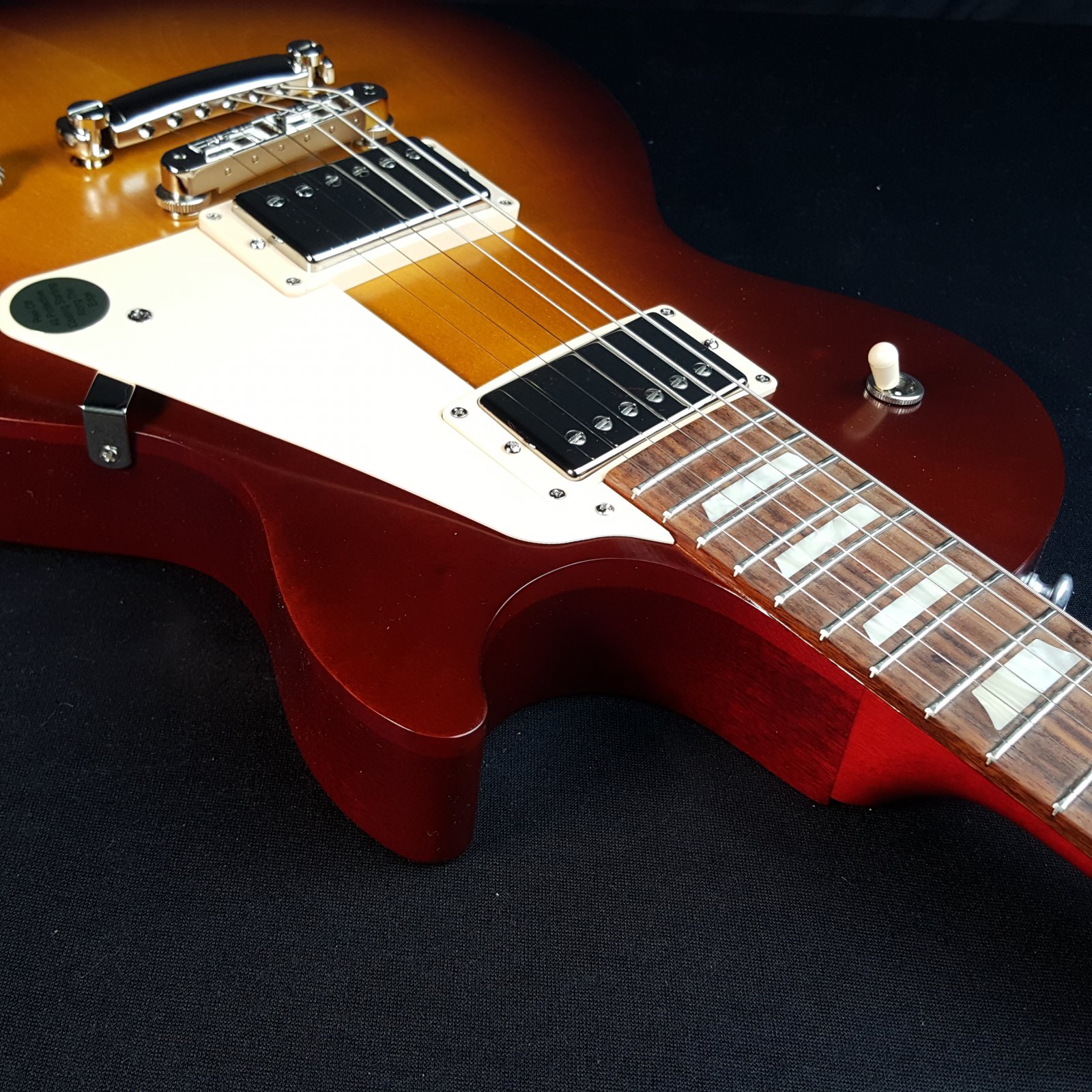 Gibson Les Paul Tribute Satin Iced Tea Burst w/Soft Case