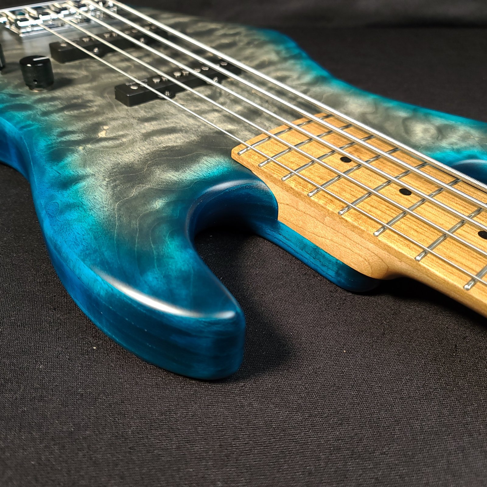 【美品お買い得】Sadowsky MetroLine SAlapMaster Sadowsky MetroLine 21-Fret Standard M/J Bass Limited Edition 2024