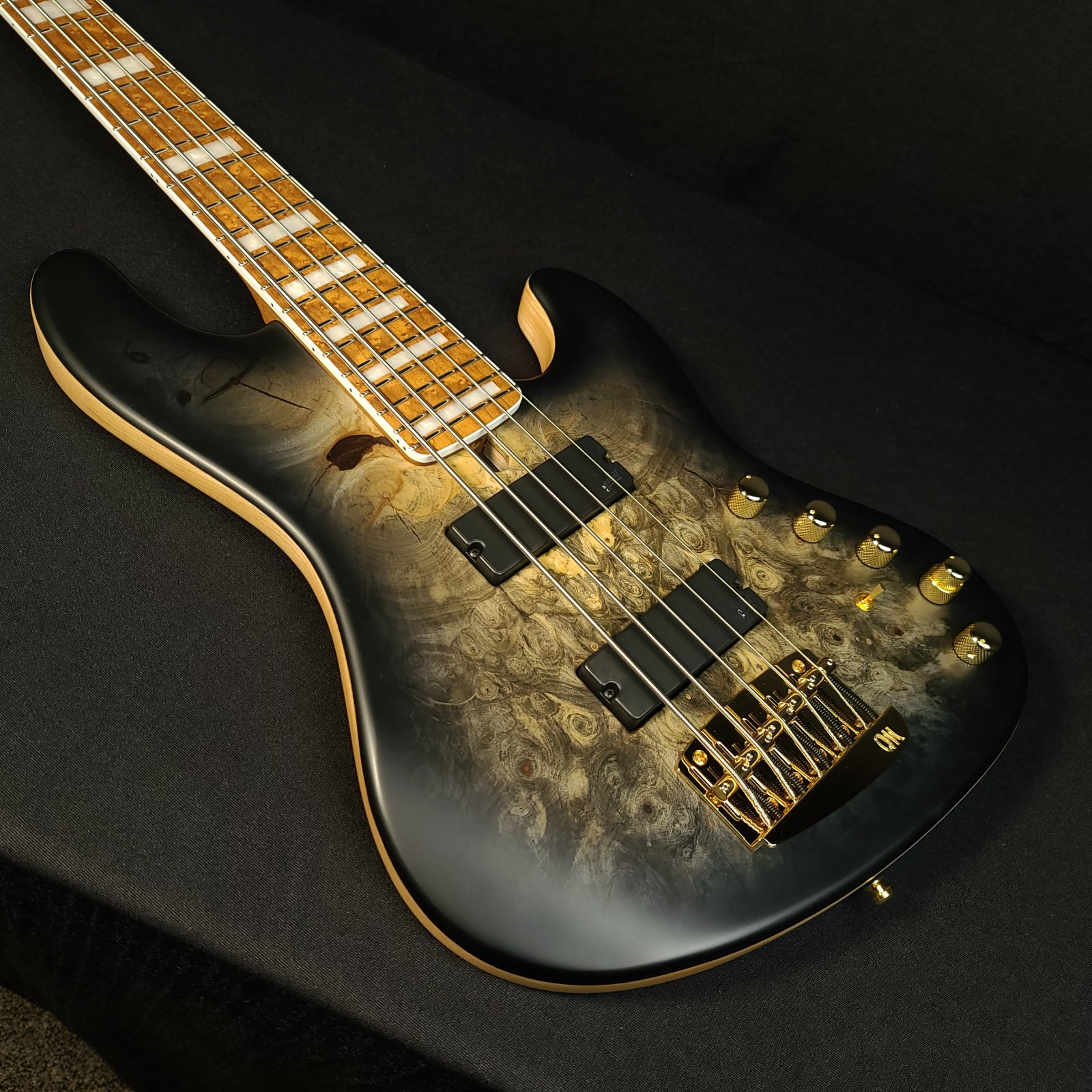 Mayones Jabba Custom BB 5 String Bass Black Buckeye Burl with Case