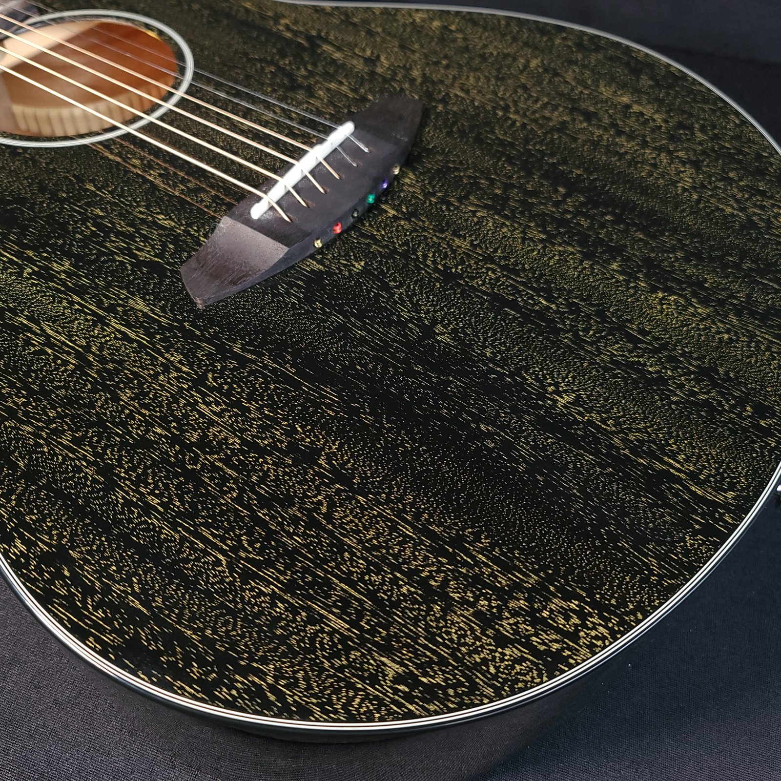 Breedlove Rainforest S Concert Black Gold Cutaway Electric