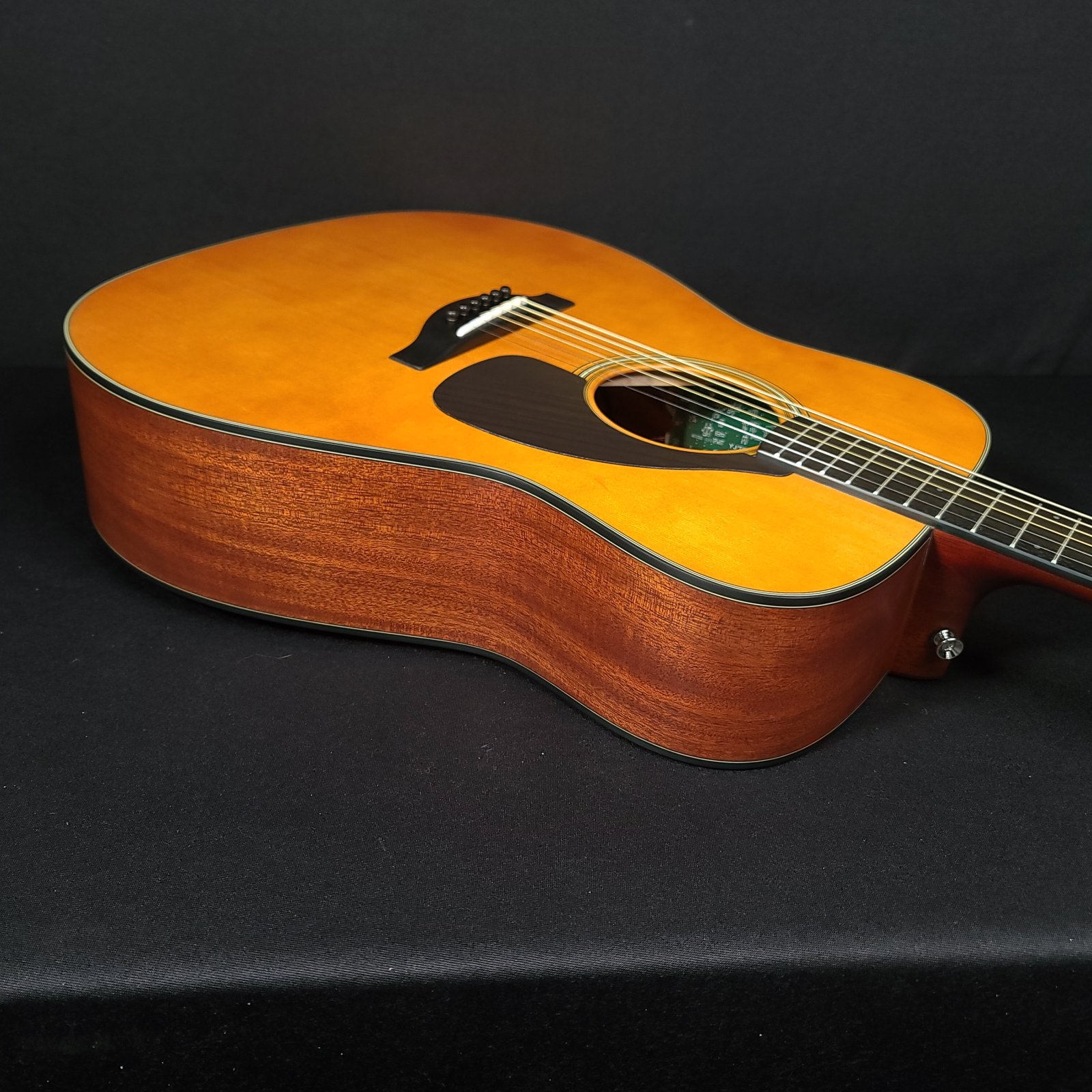 YAMAHA FGX5 red label series 純正ハードケース付き Yamaha FGX5 Red Label Electric Acoustic Guitar w/Hard Case