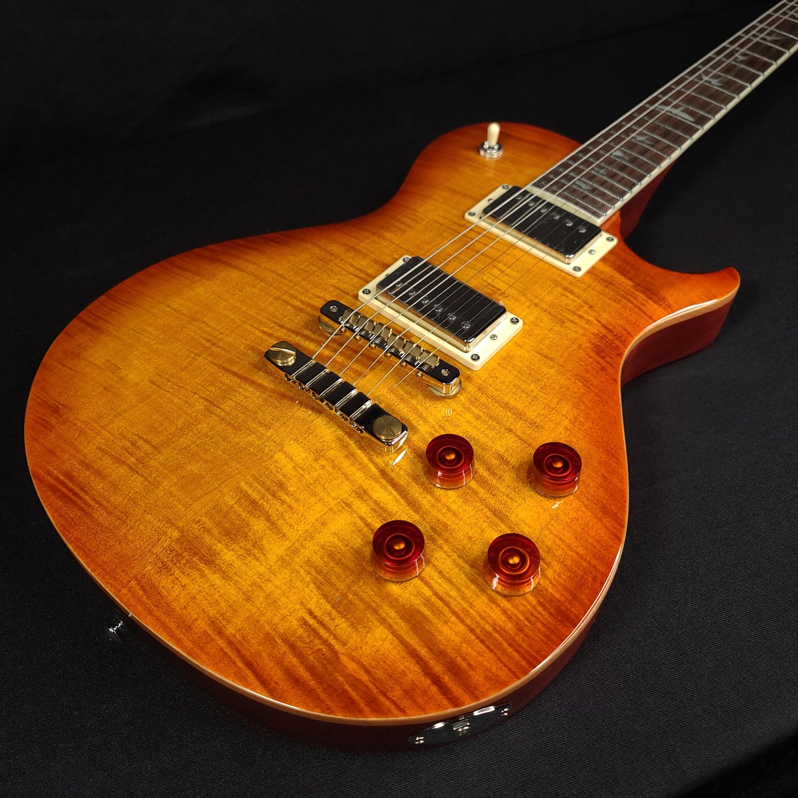Paul Reed Smith SE Singlecut ギグバッグ付き 2009 Paul Reed Smith SE Singlecut in Antique White | Cream