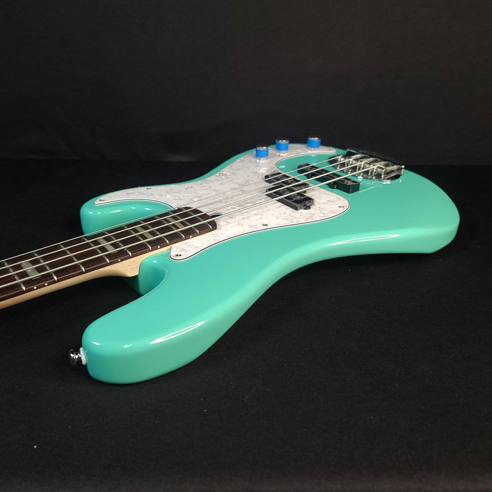 Lakland Skyline 44-64 Vintage P Bass Custom Limited Sea Foam Bass