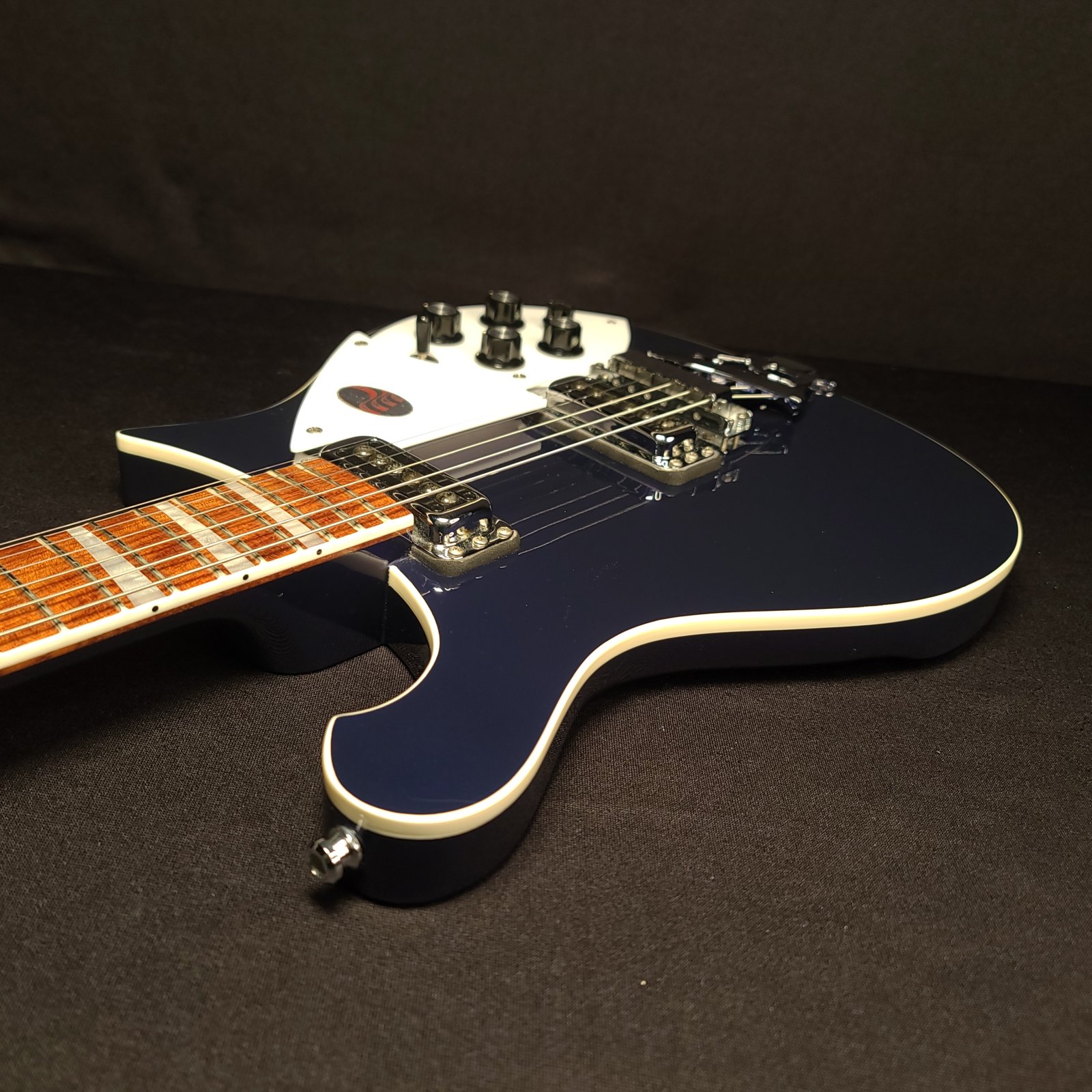Used Rickenbacker 620 Midnight Blue w/Hard Case