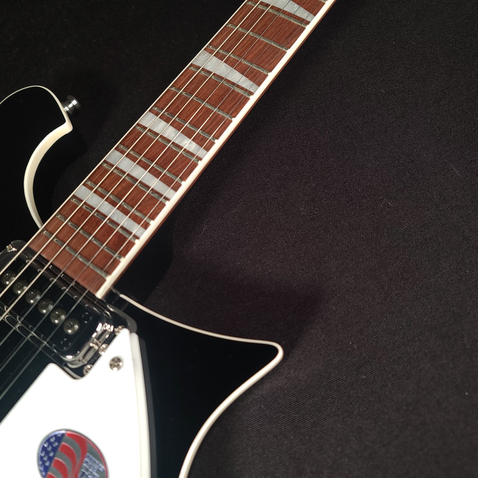 Rickenbacker 620 Electric Guitar Jetglo w/Hard Case