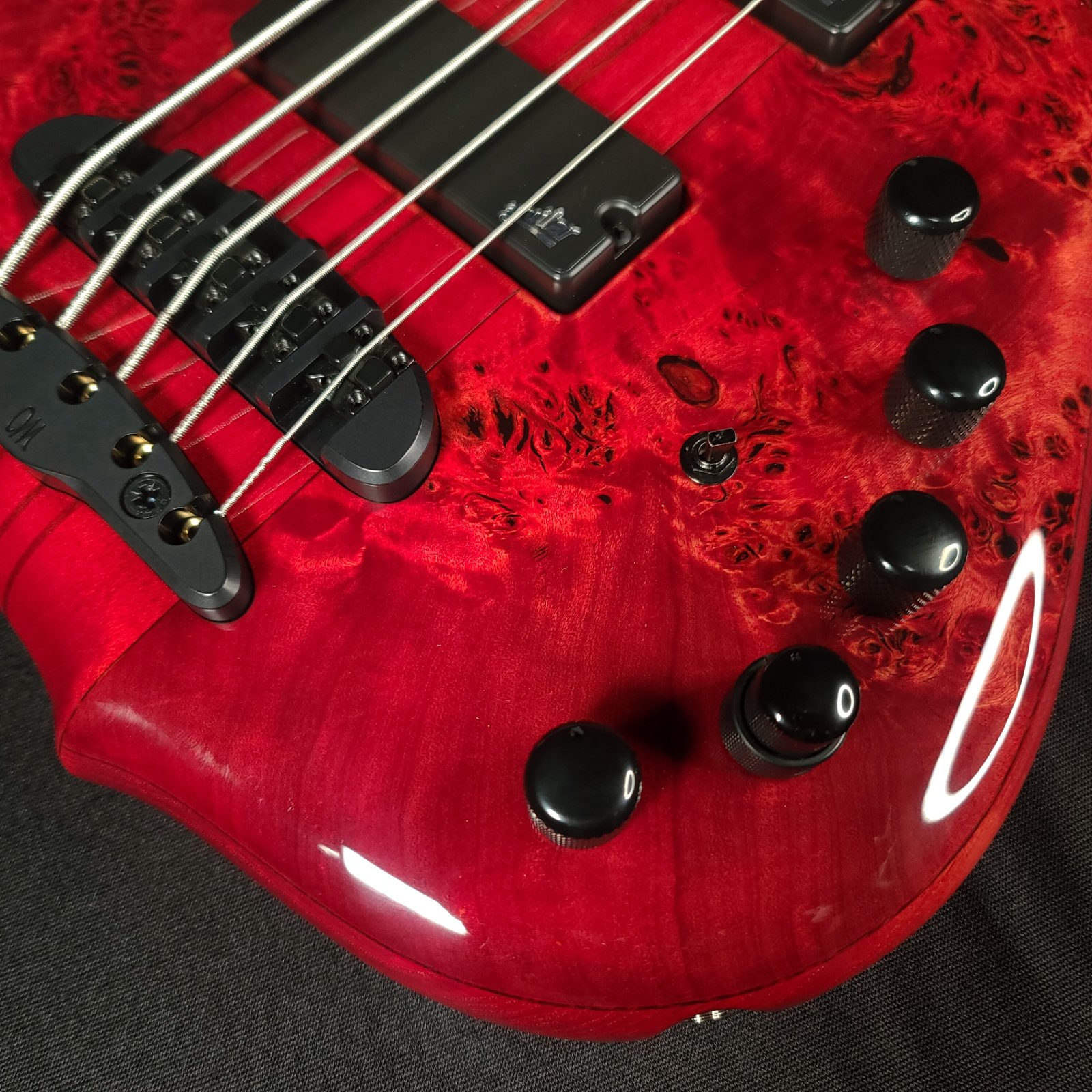 Mayones Comodous 5 String Neck Through Liquid Red Bass with Gig Bag