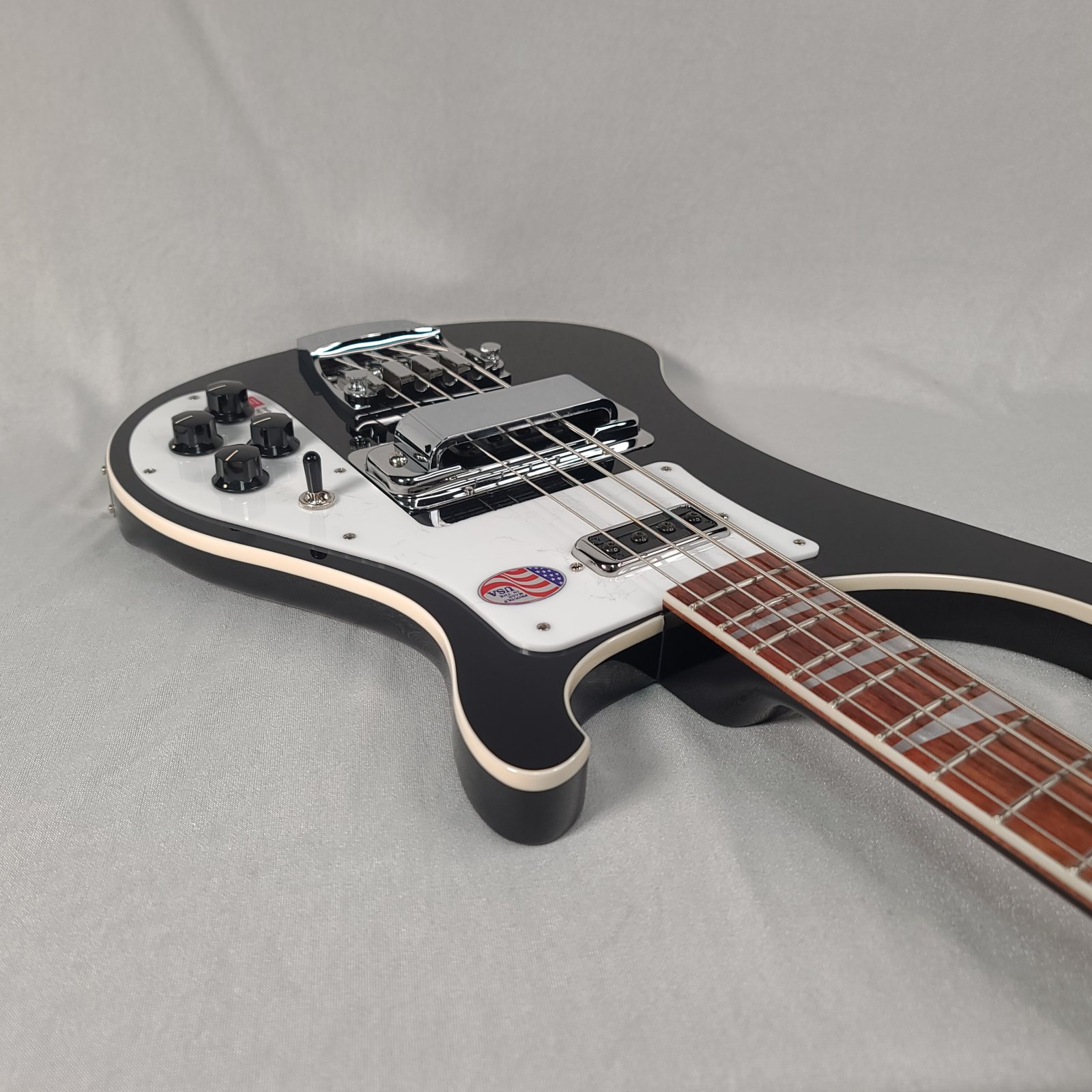 Rickenbacker 4003 Bass Jet Glo With Case, Updated Bridge.