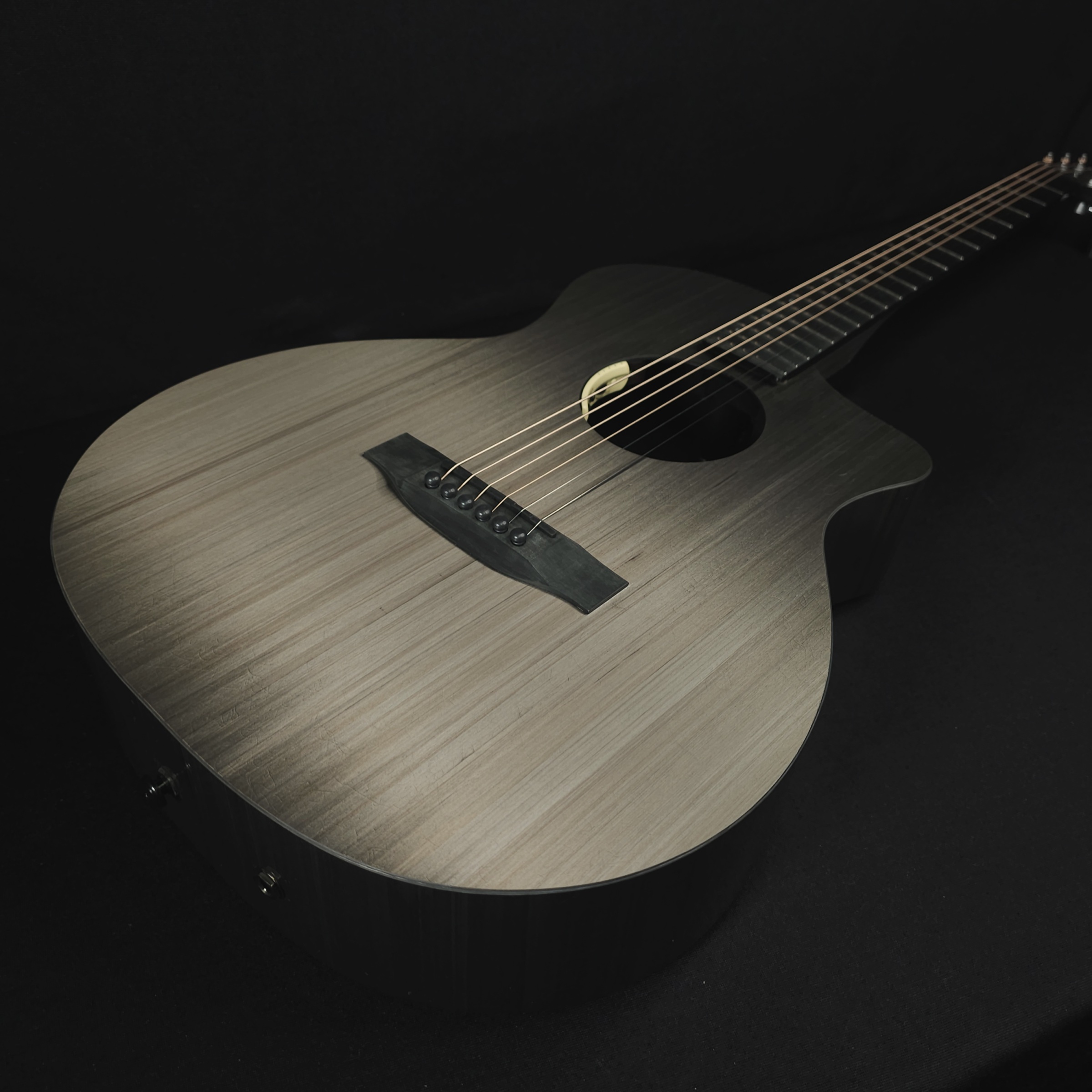 KLOS Carbon Timber Grand Cutaway Mini DAE L.R. Baggs Anthem w/Gig Bag