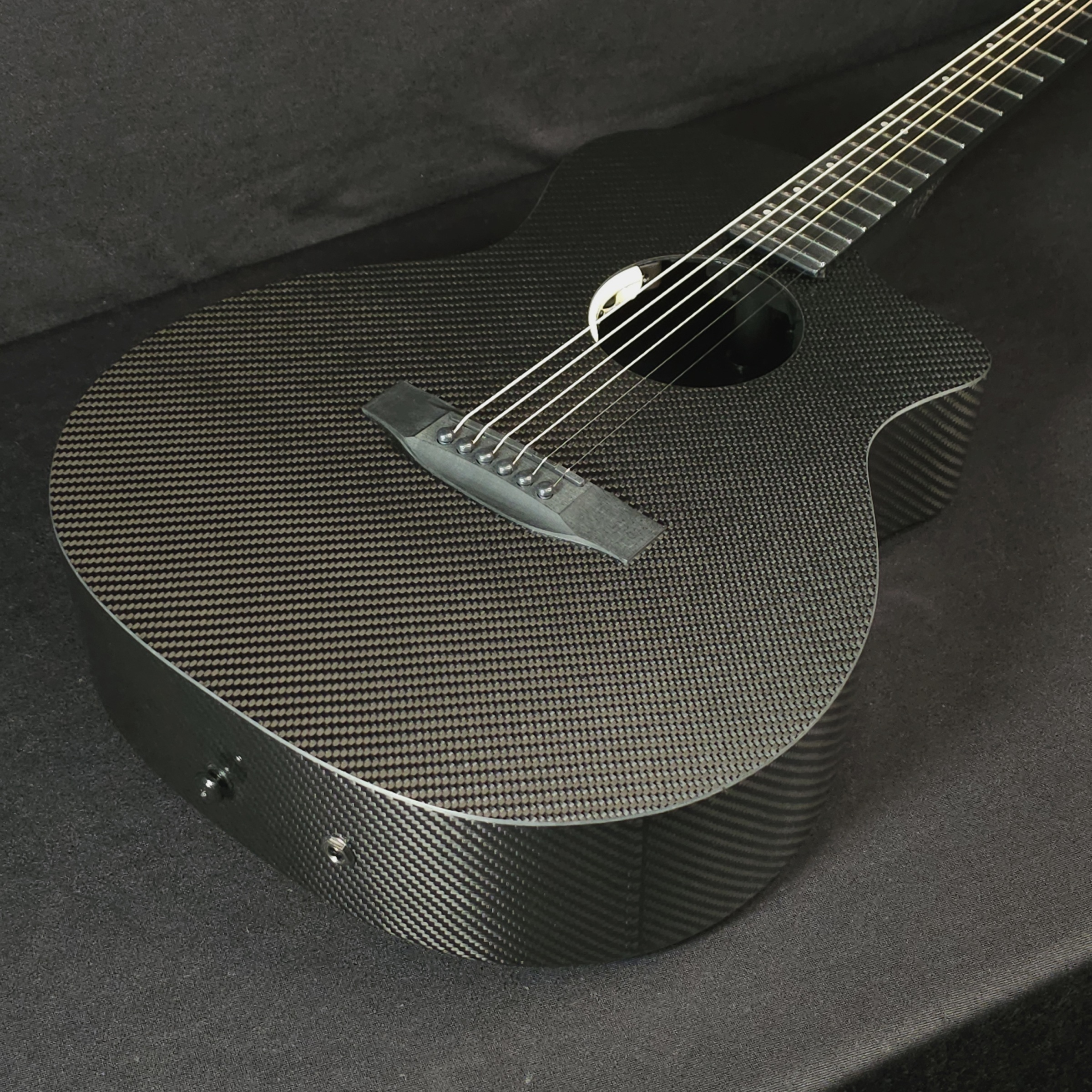 KLOS Full Carbon Grand Cutaway Mini DAE L.R. Baggs Anthem w/Gig Bag