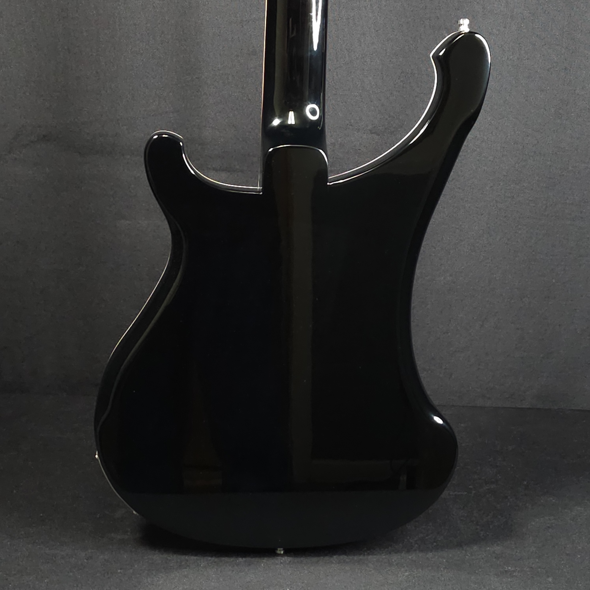 Rickenbacker 4003 Bass Jet Glo 2025 With Case NEW PICKUP COVER