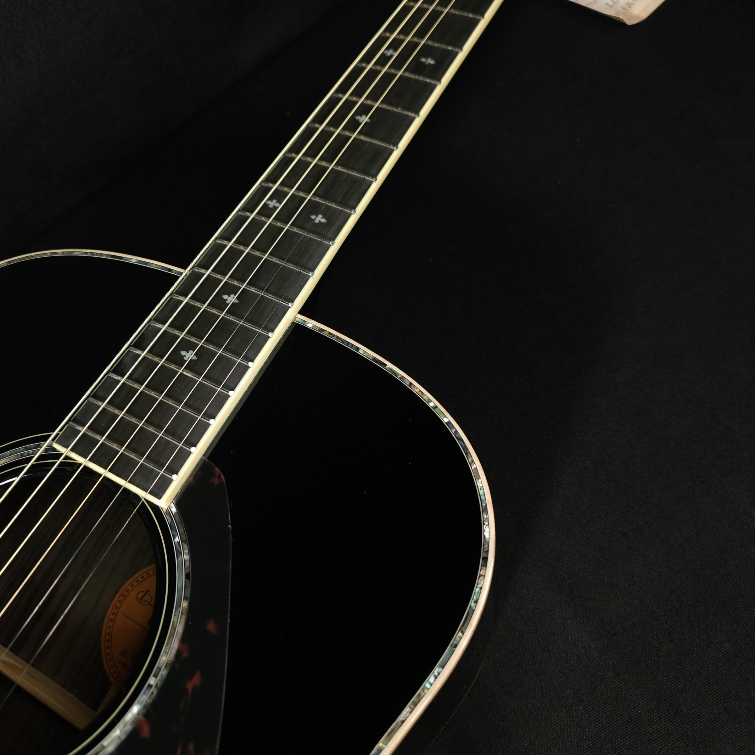 Yamaha LL16D Deluxe ARE Acoustic Electric Guitar Black w/Hard Case