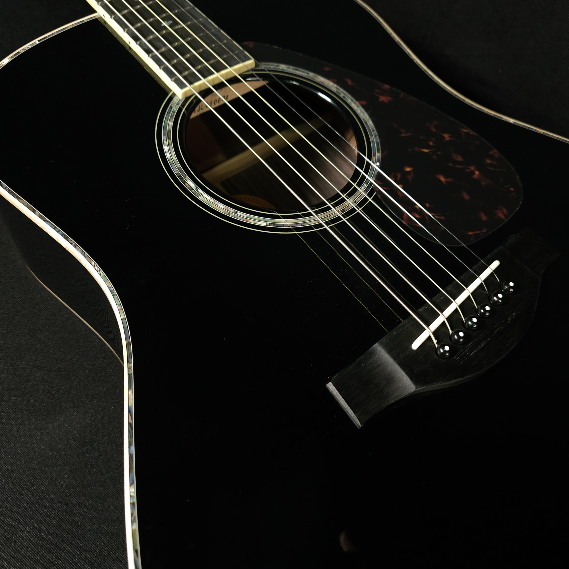 Yamaha LL16D Deluxe ARE Acoustic Electric Guitar Black w/Hard Case