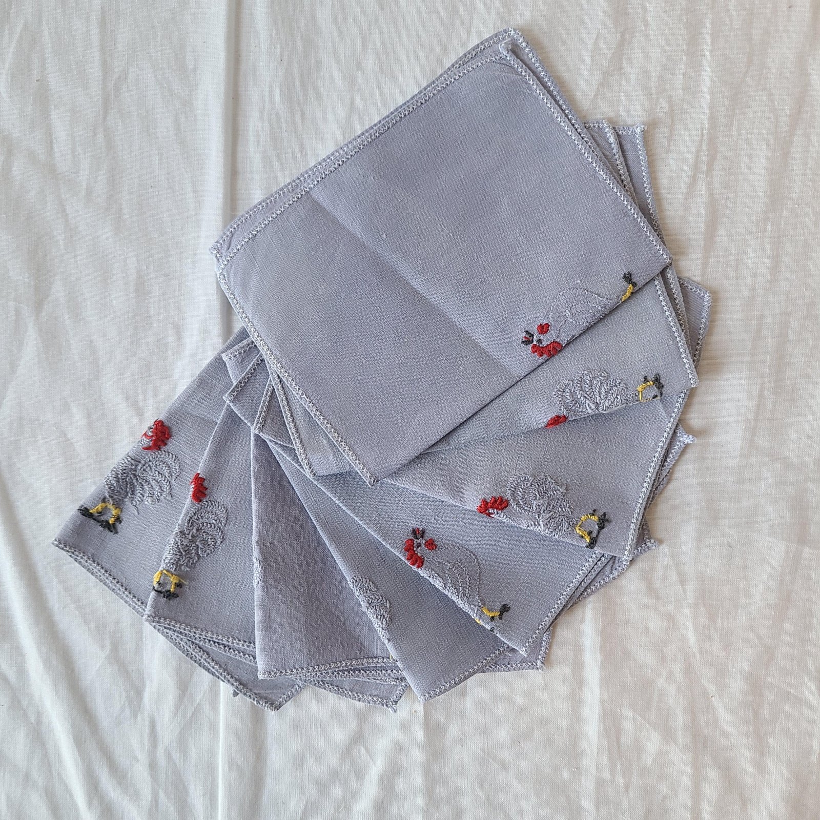 Vintage Embroidered Rooster Chicken Finished Edge Cocktail Napkins Set of 8. 5 x 8. NAPP22