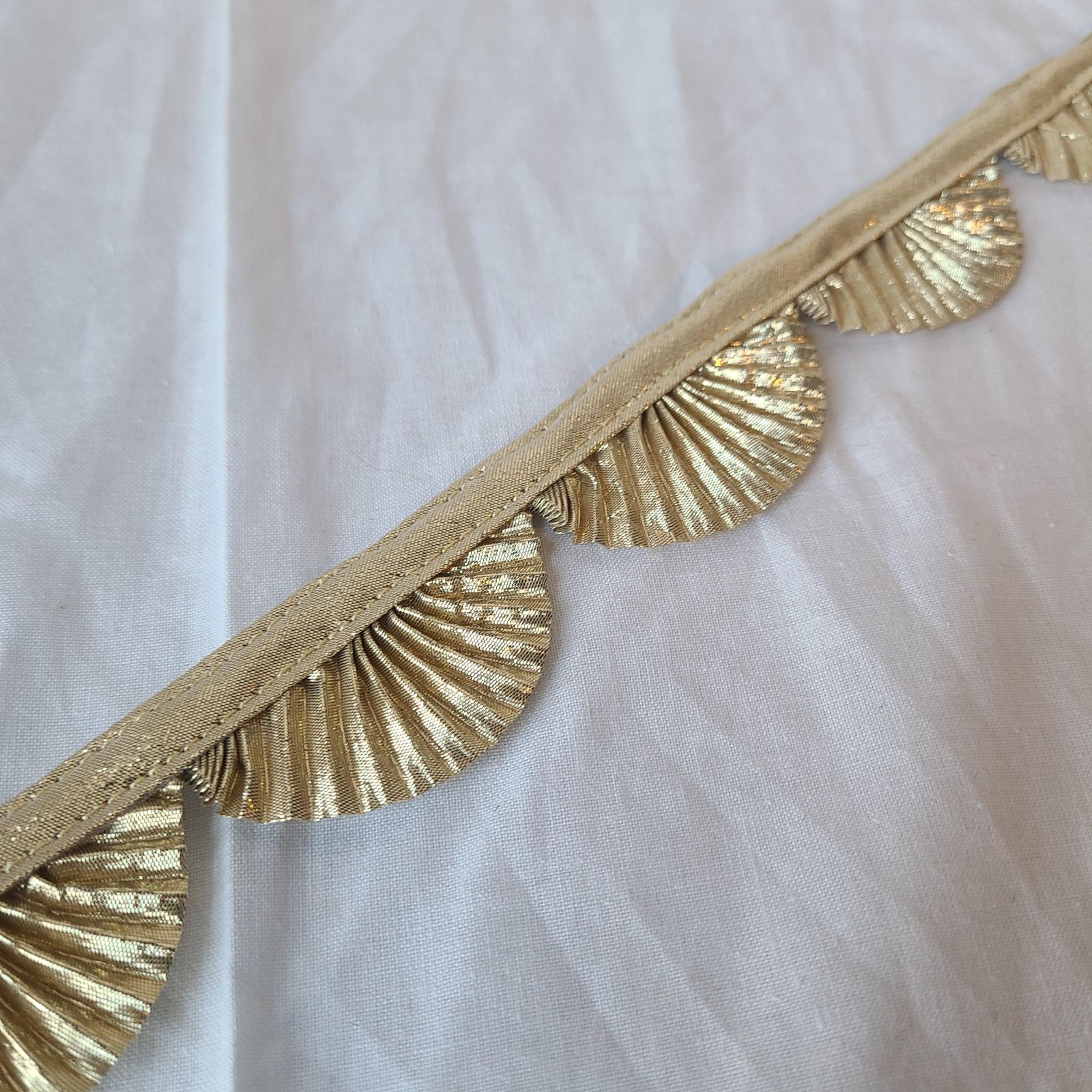 Vintage Metallic Gold Lame, Pleated Scallop Bunting Apparel Trim By the Yard SA.150.3