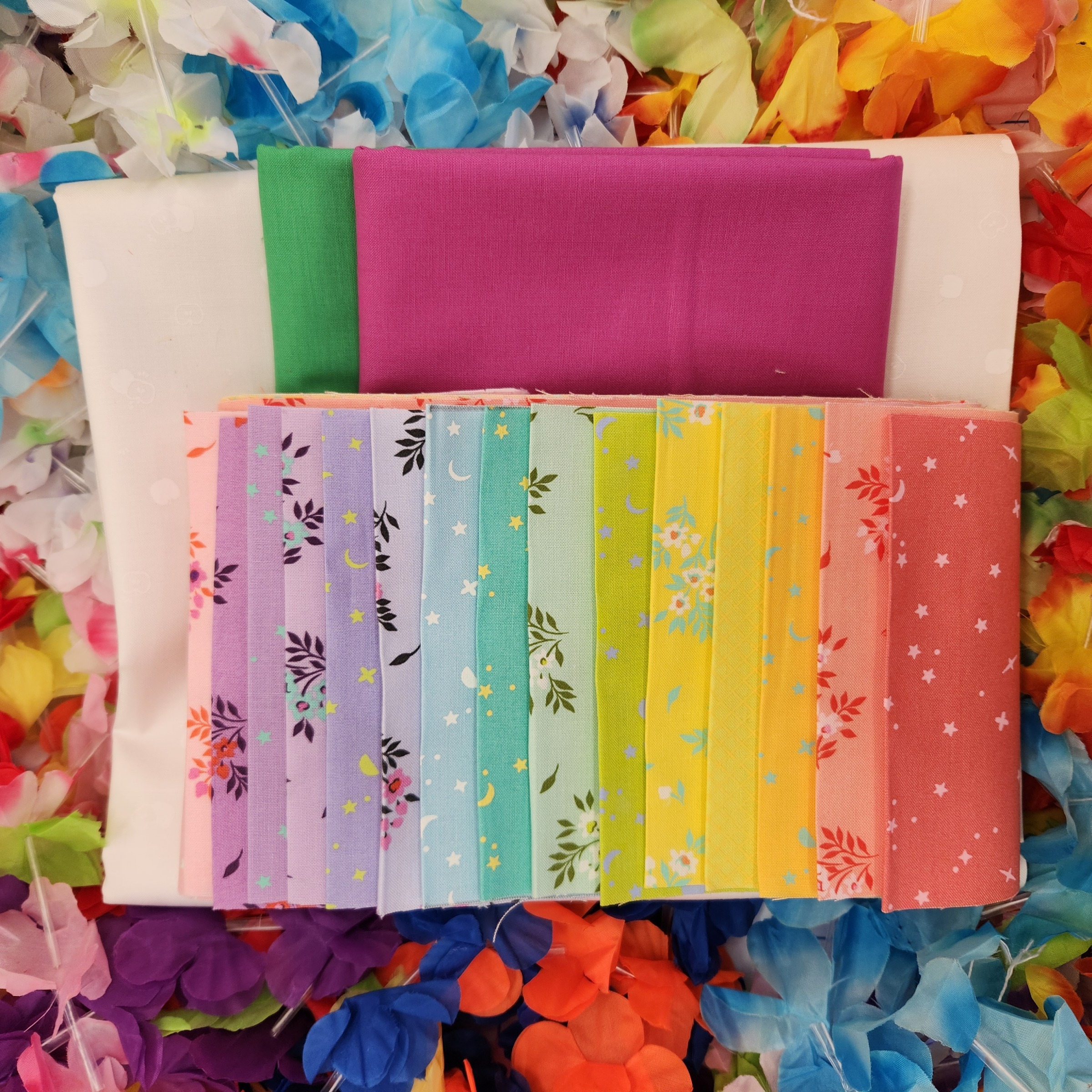 Mystery Five-O Aloha Tula True Colors - With White on White