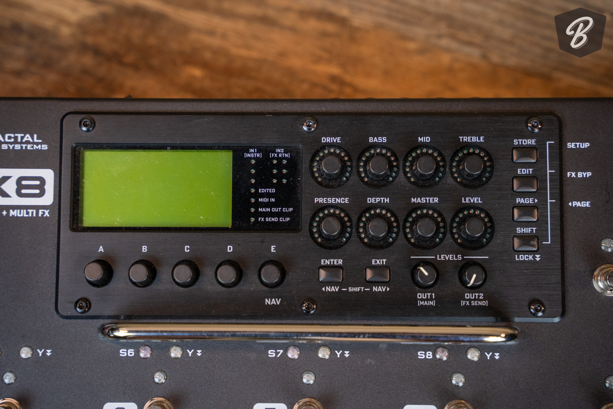 Fractal Audio AX8 Amp Modeler/Multi-FX Processor w/ Pedaltrain