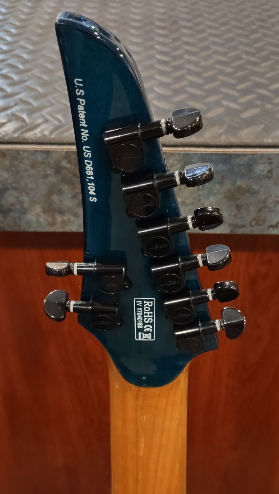 GUITAR - Legator Ninja SE-200 8-string; Aquaburst