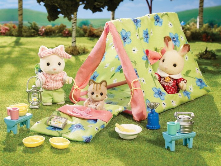 Calico Critters Seaside Camping Set