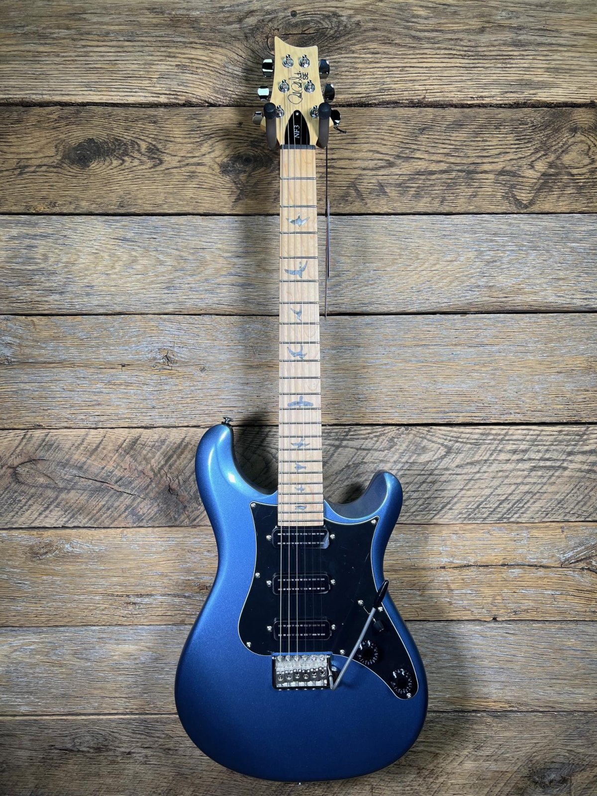 PRS SE NF3   美品　ice blue lic PRS SE NF3 Ice Blue Metallic RW – United States