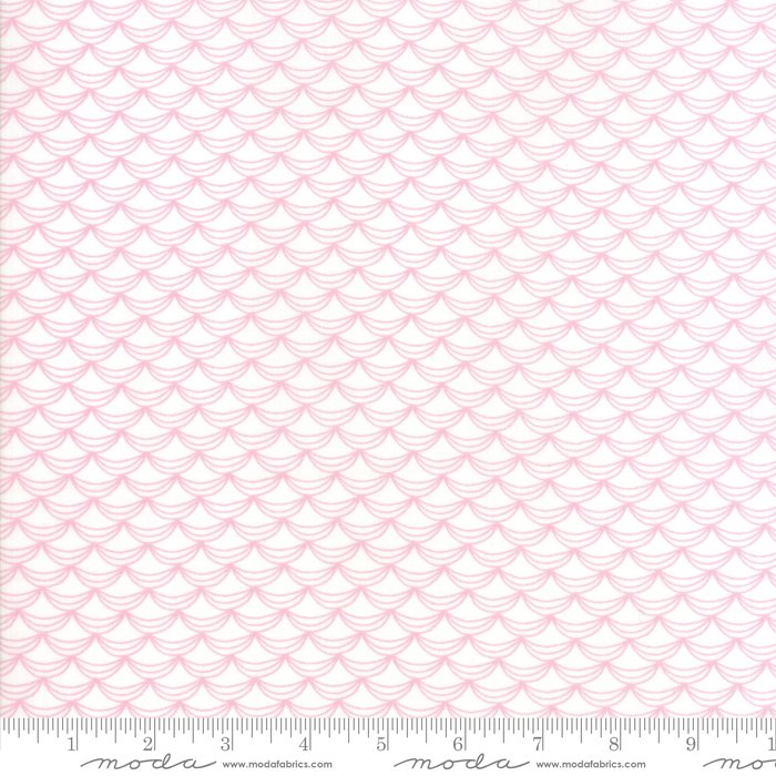 Moda Once Upon A Time By Stacy Iest Hsu 20597 11 Pink Scallops 10 40 Yd