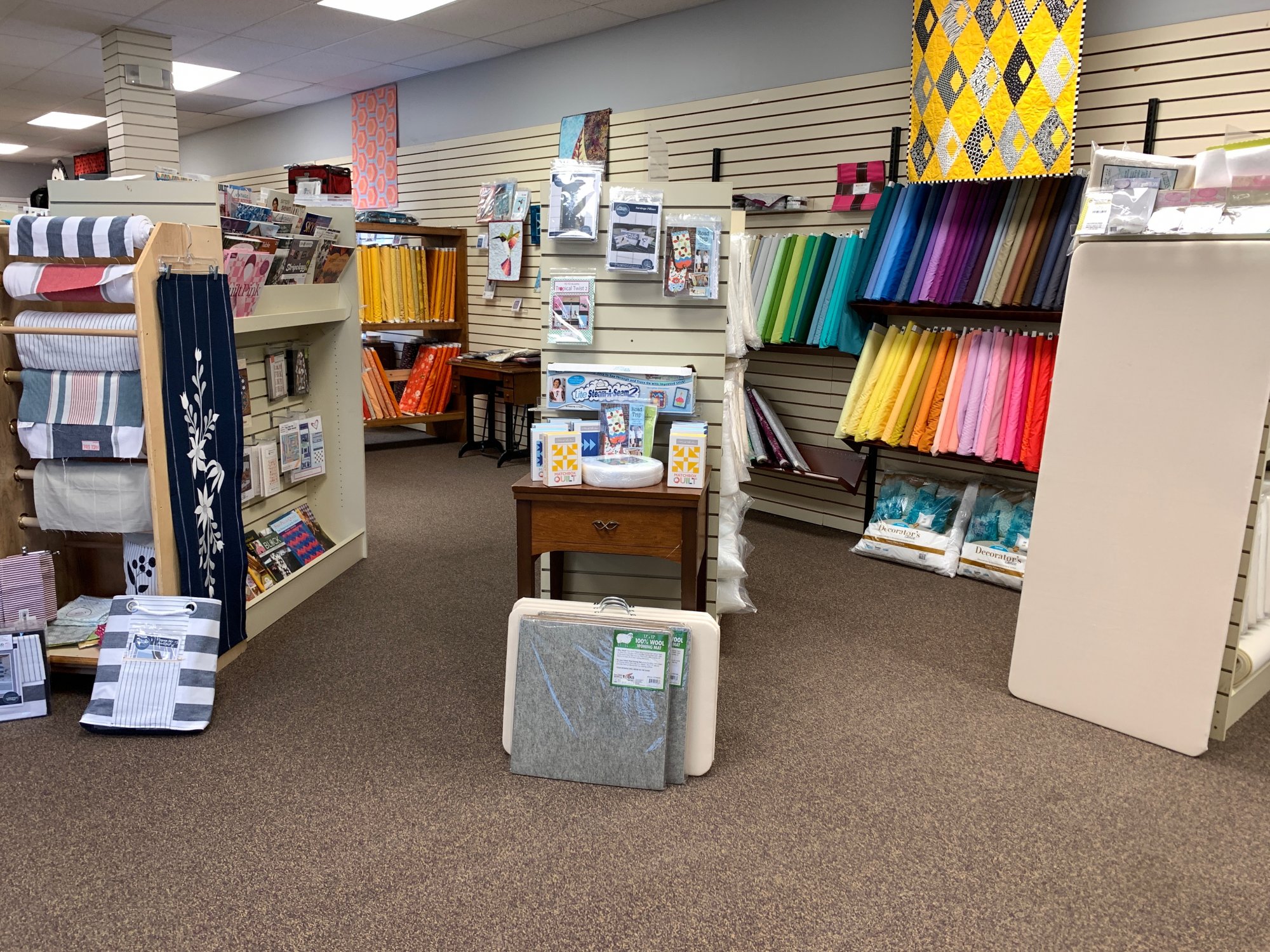 Fox Cities Quilt Co. Appleton, Wisconsin's Newest Quilt Shop Quilting Fabric Notions and Supplies.