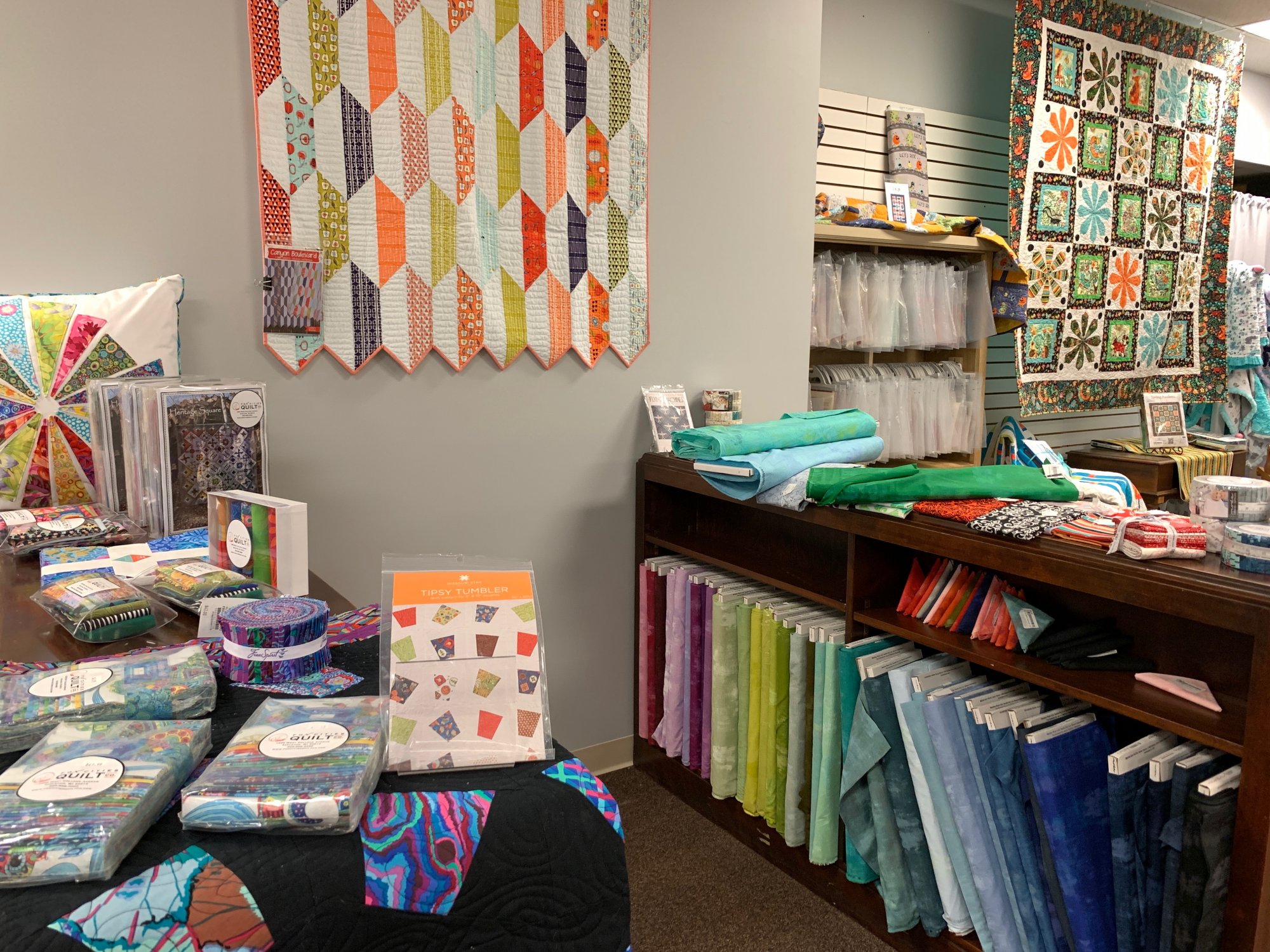 Fox Cities Quilt Co. Appleton, Wisconsin's Newest Quilt Shop Quilting Fabric Notions and Supplies.