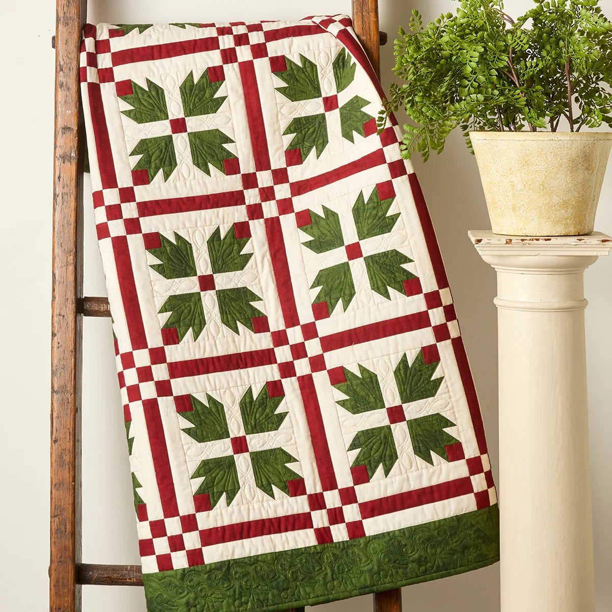 Christmas Bear Paw Quilt