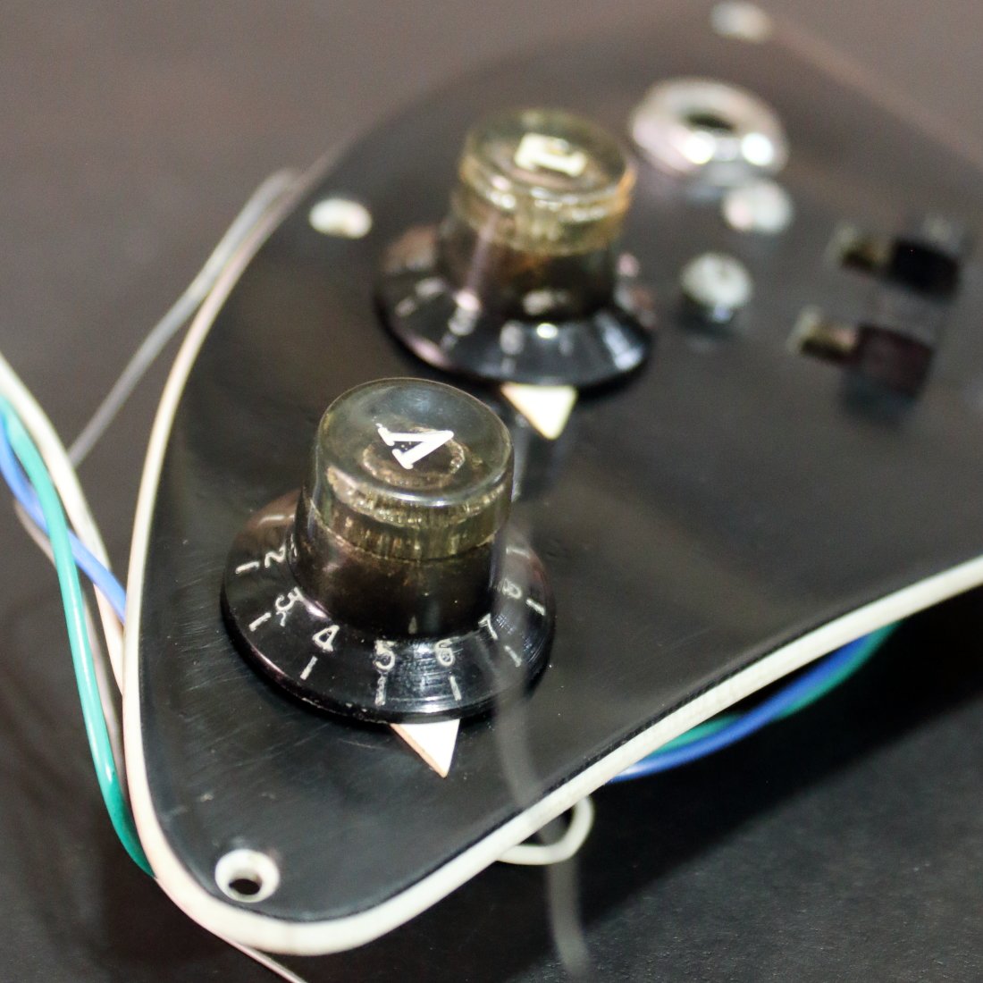 Hu Friedy NH5008 ピンセット ゴールド/シルバー ピアス K10イエローゴールド(地金)(四角/スクエア)[6251300101