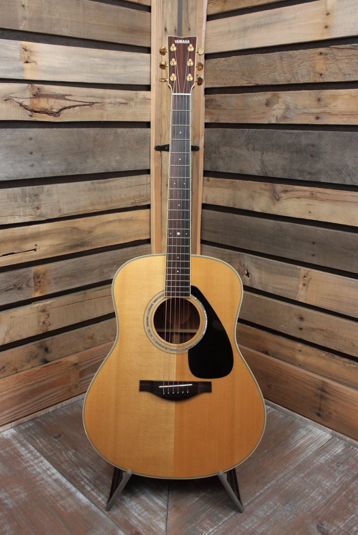 ACOUSTIC (NONELECTRIC)