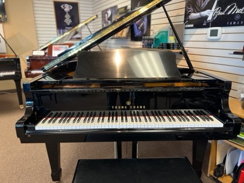 Used Young Chang G175 Grand Piano - 175