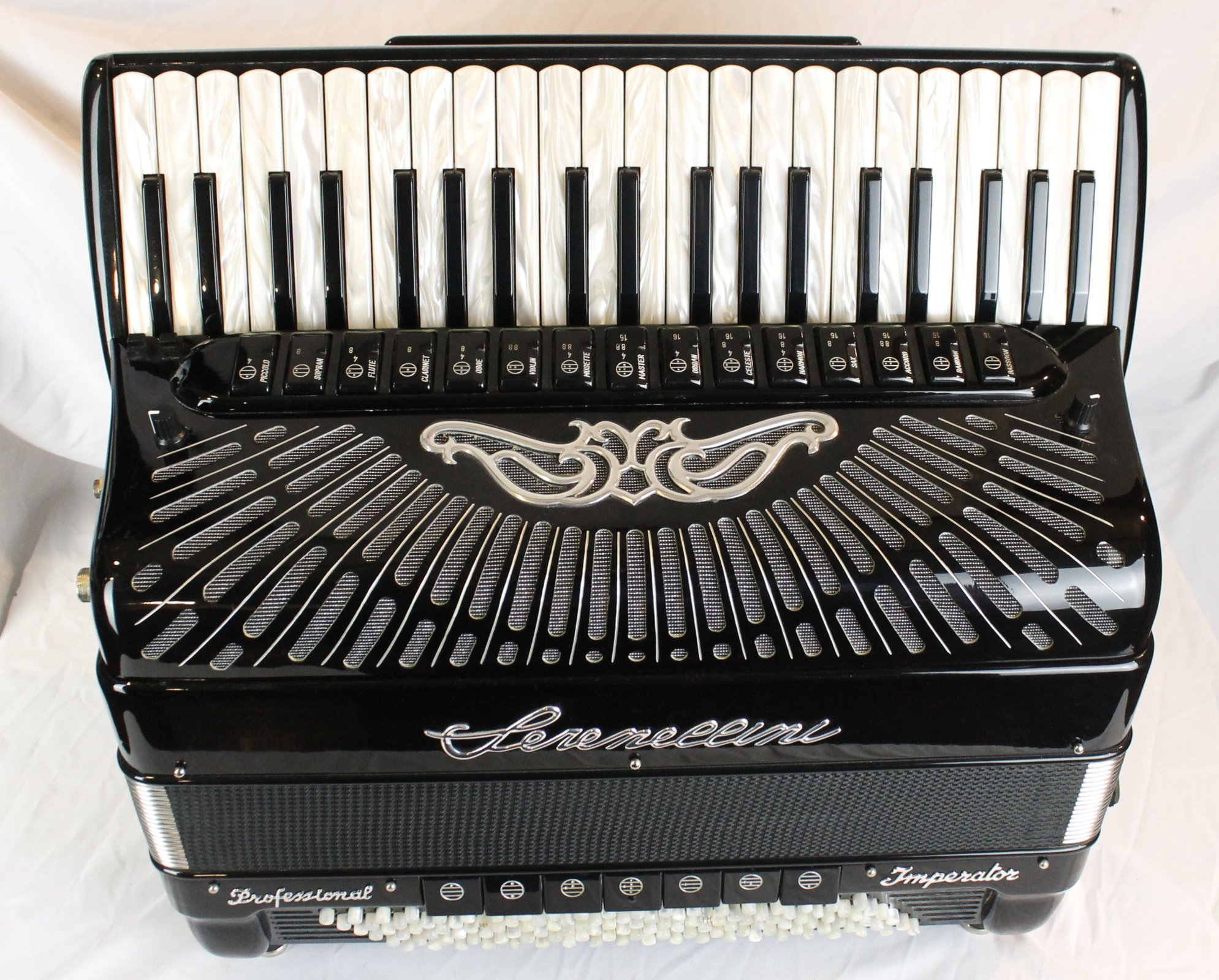 5868 - Certified Pre-Owned Black Serenellini Imperator IV MIDI