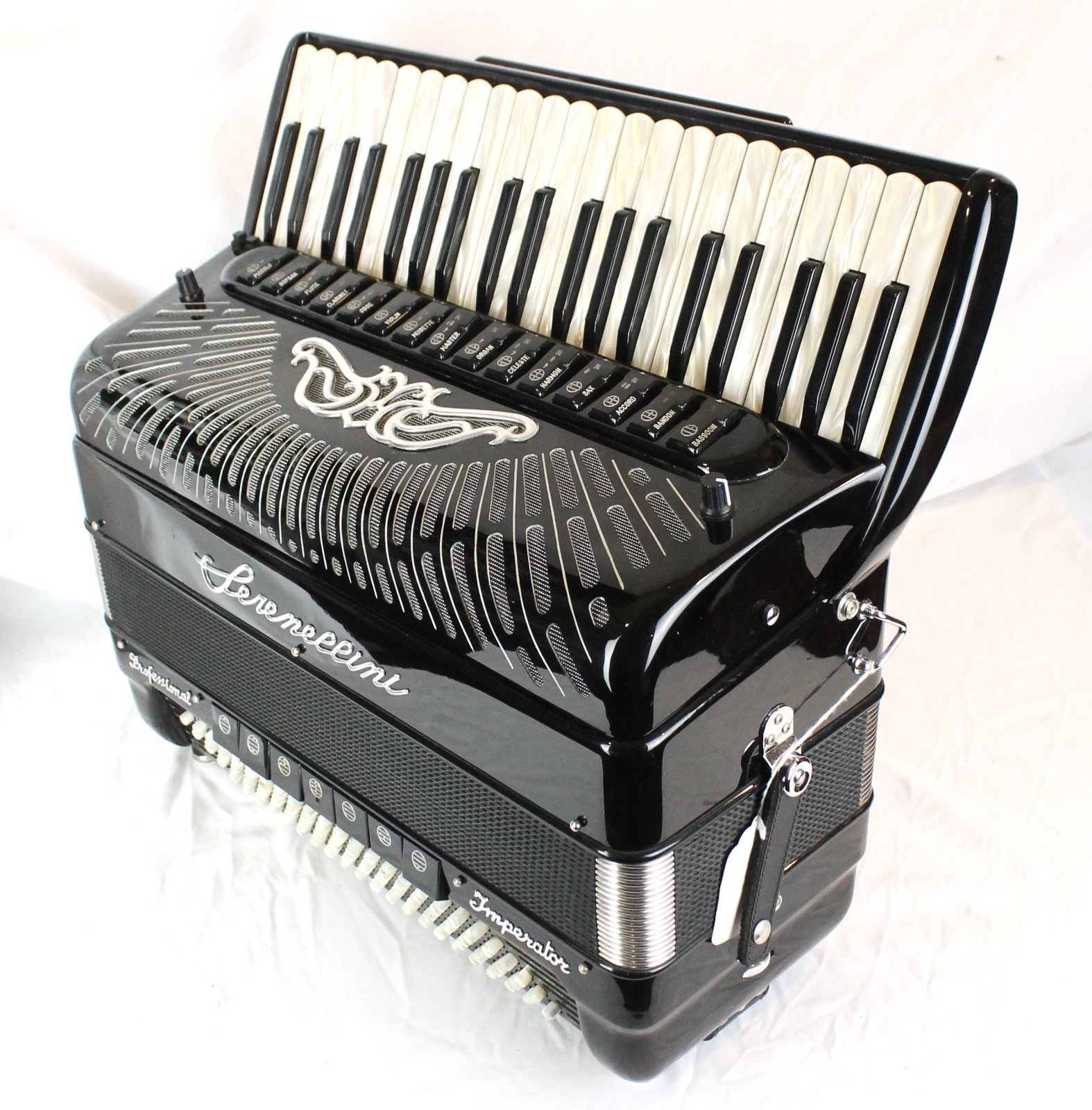 5868 - Certified Pre-Owned Black Serenellini Imperator IV MIDI