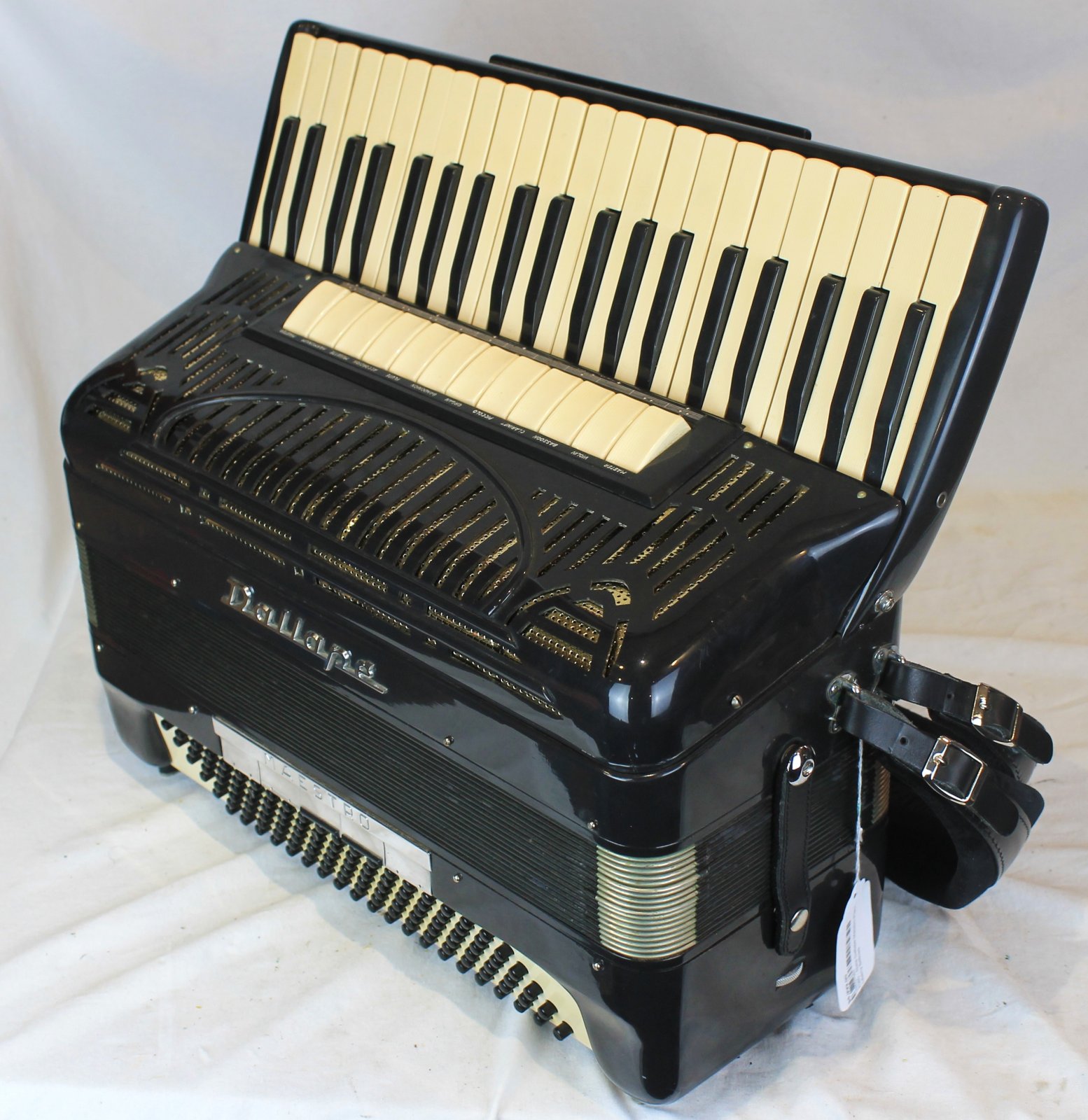 7080 - Midnight Gray Dallape Maestro Piano Accordion LMMH 41 120