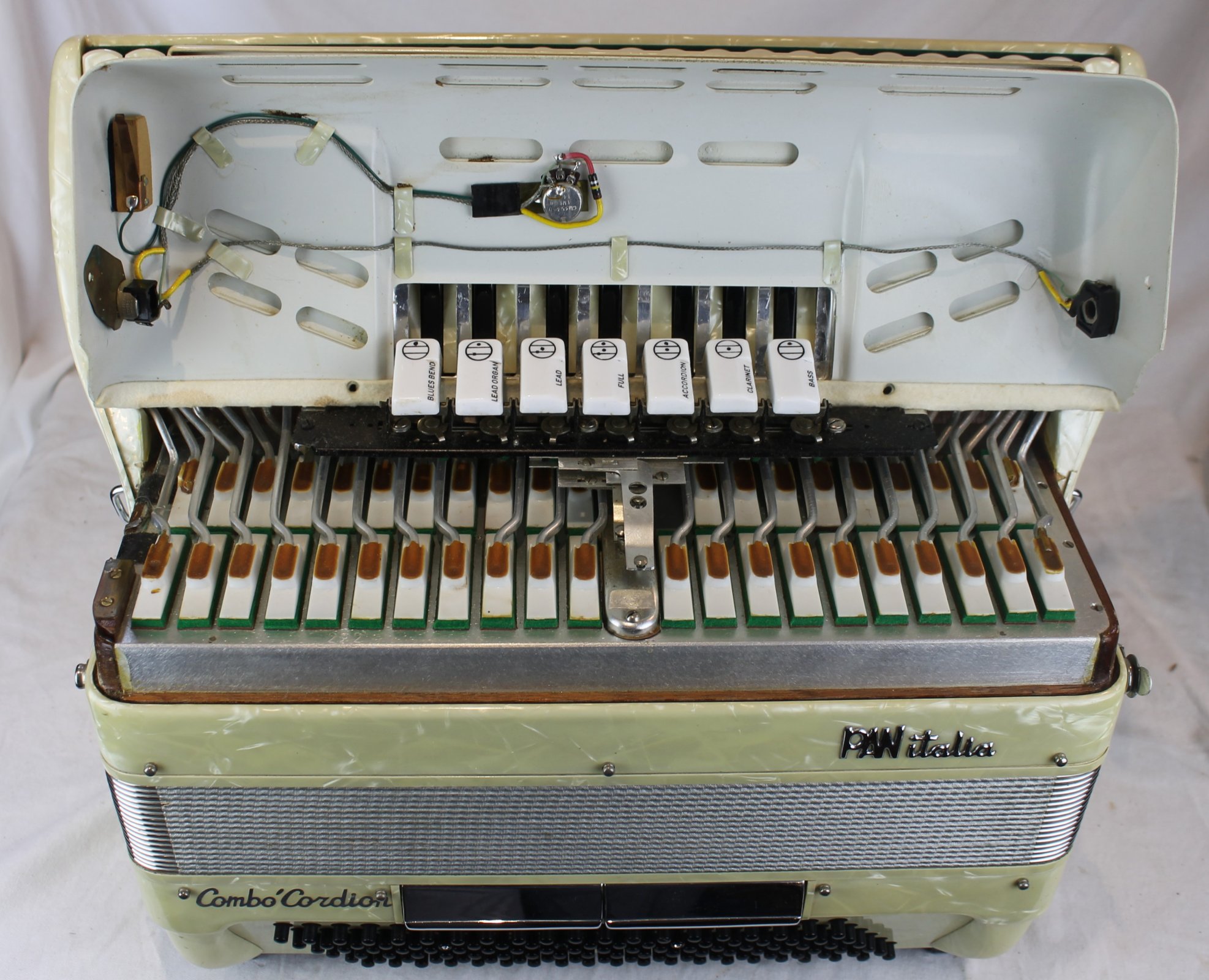 7186 - Ivory Pancordion Pan Italia Combo Cordion Piano Accordion