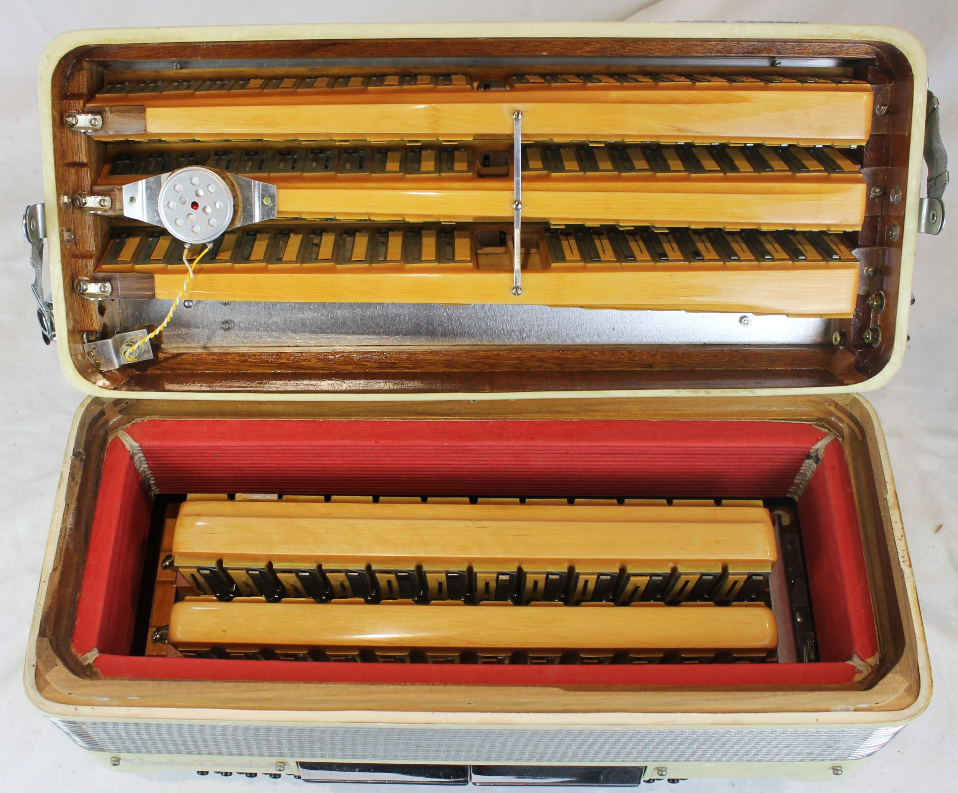 7186 - Ivory Pancordion Pan Italia Combo Cordion Piano 7186 - Ivory Pancordion Pan Italia Combo Cordion Piano