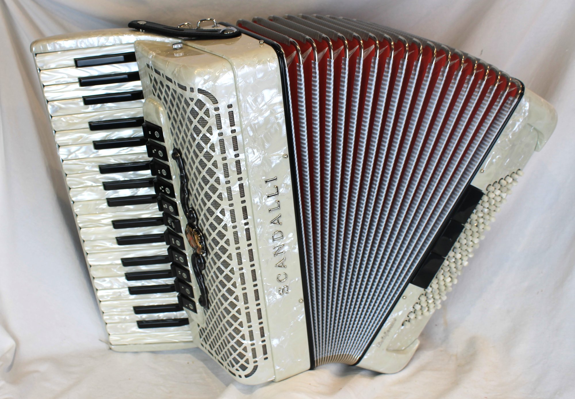 NEW White Scandalli Polifonico IX Piano Accordion LMMM 37 96