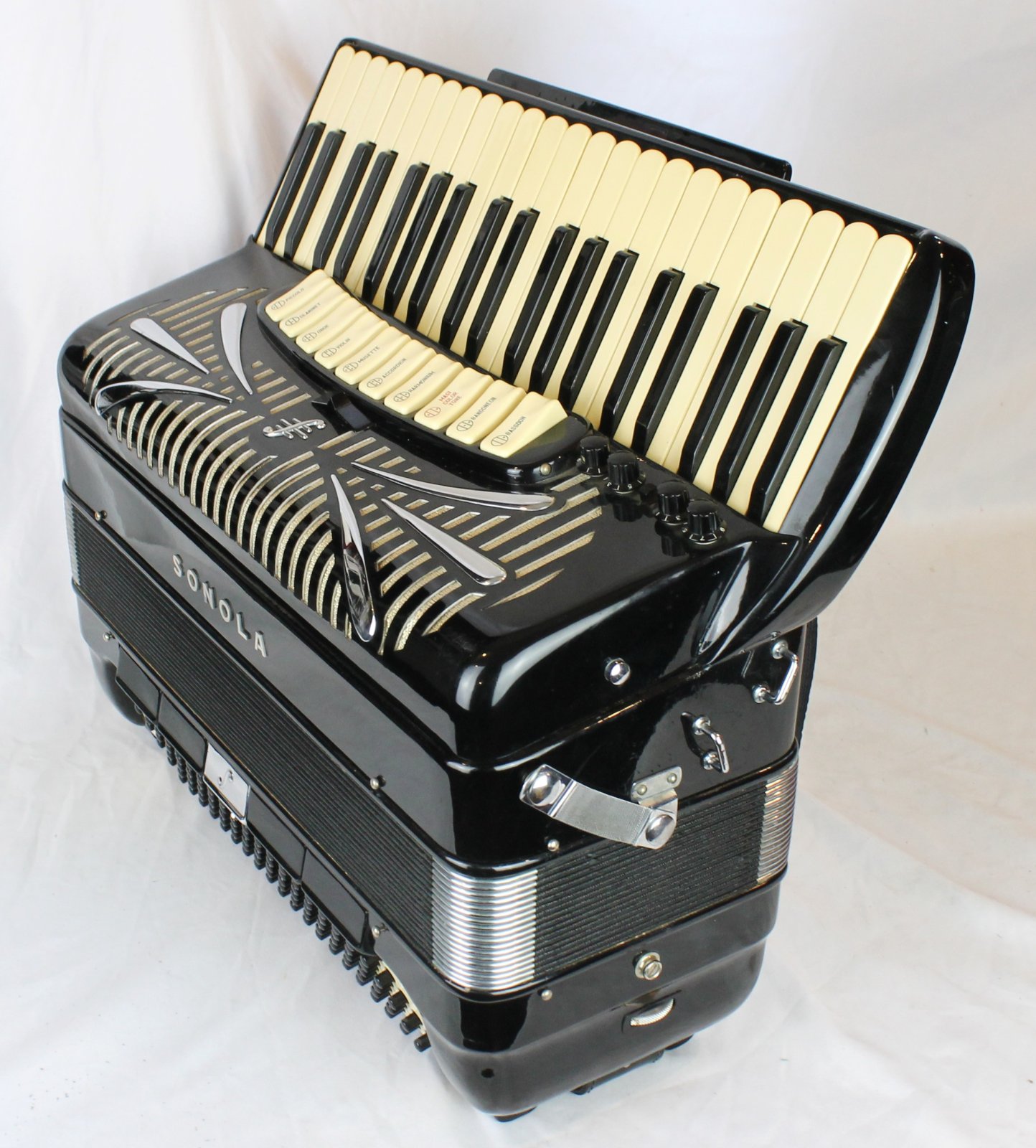 7945 - Black Sonola AA20 Tone Chamber Piano Accordion LMMH 41 120