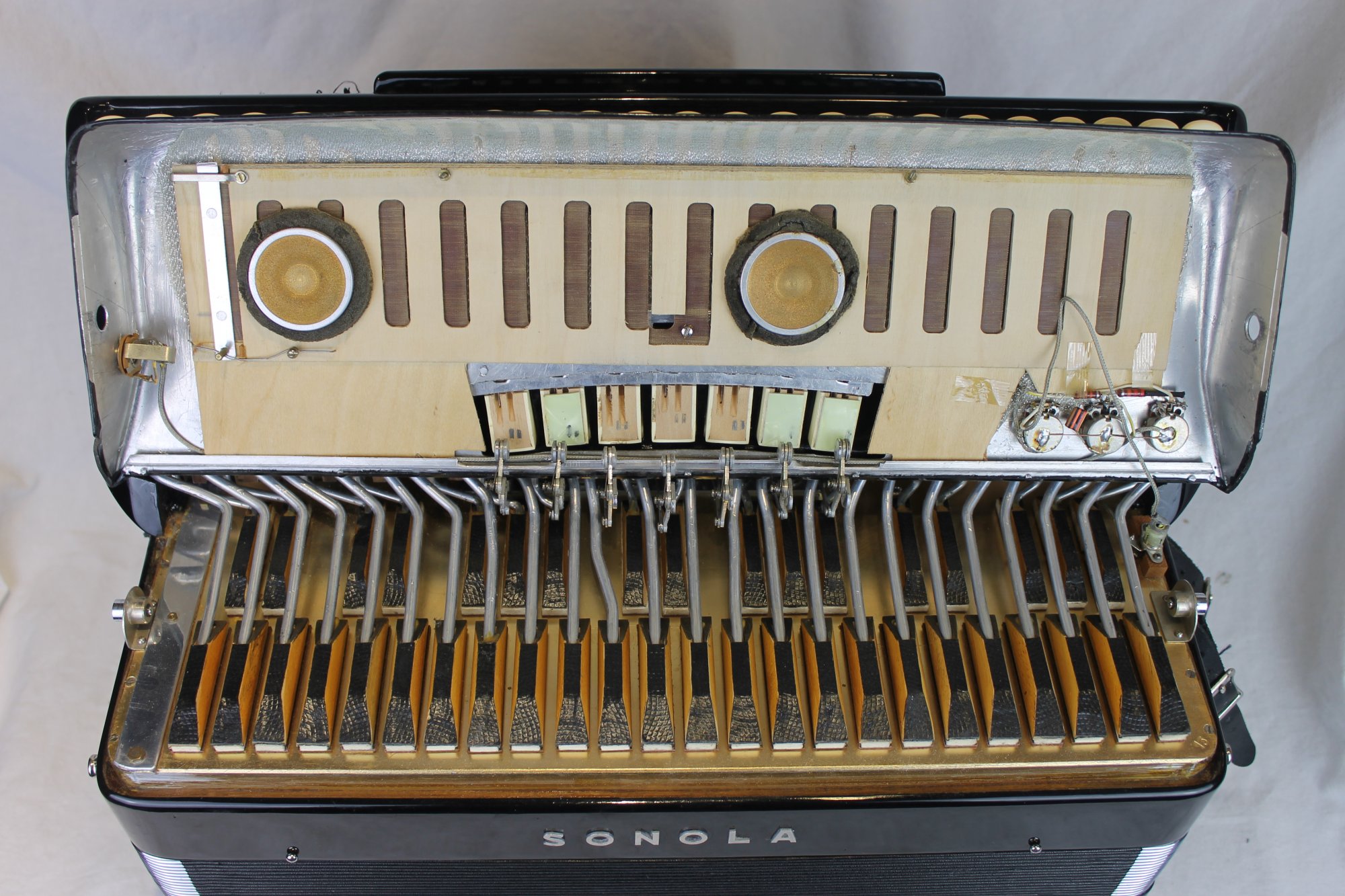 4994 - Black Sonola AA7 Piano Accordion LMMH 41 120