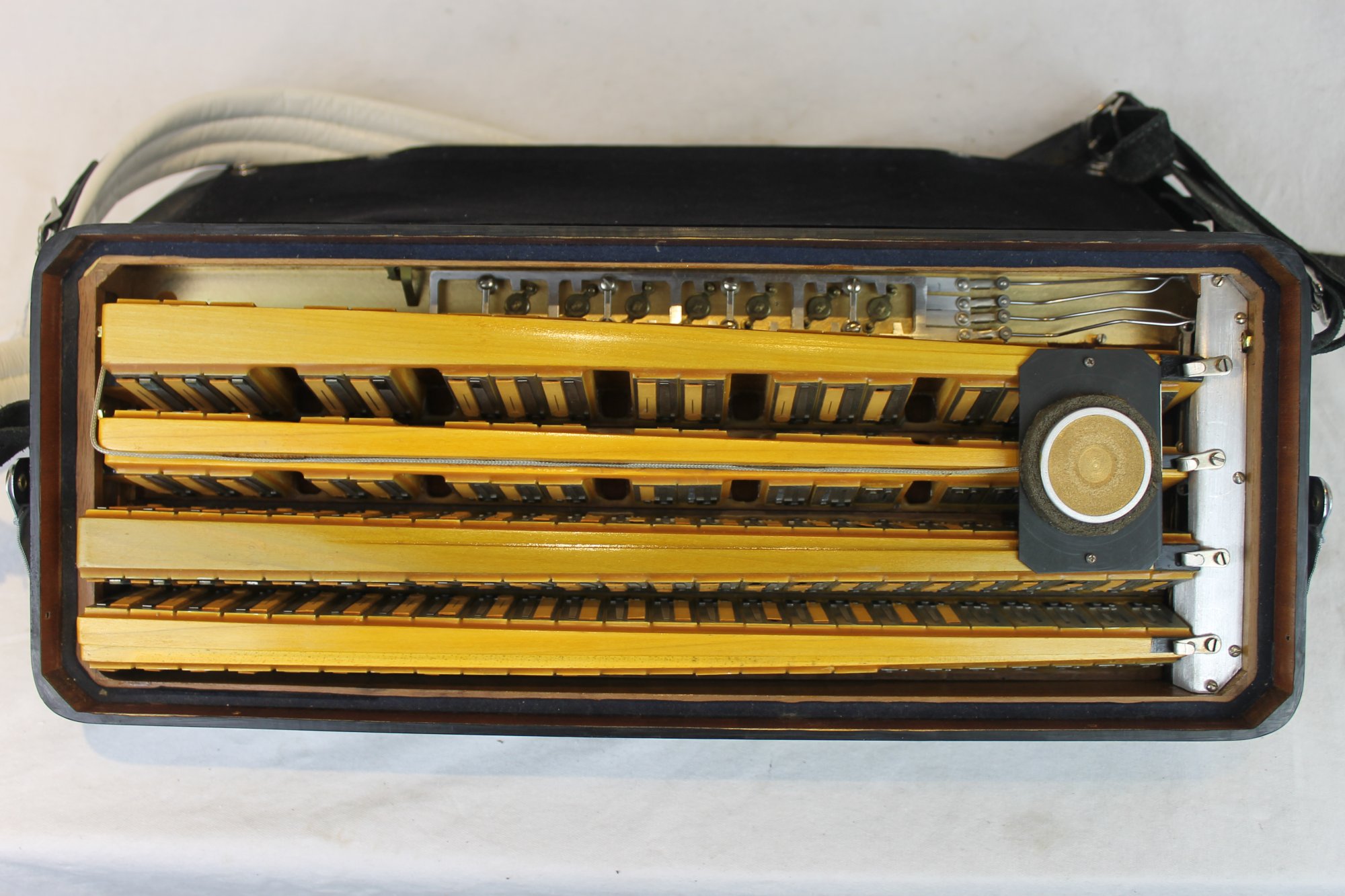 4994 - Black Sonola AA7 Piano Accordion LMMH 41 120
