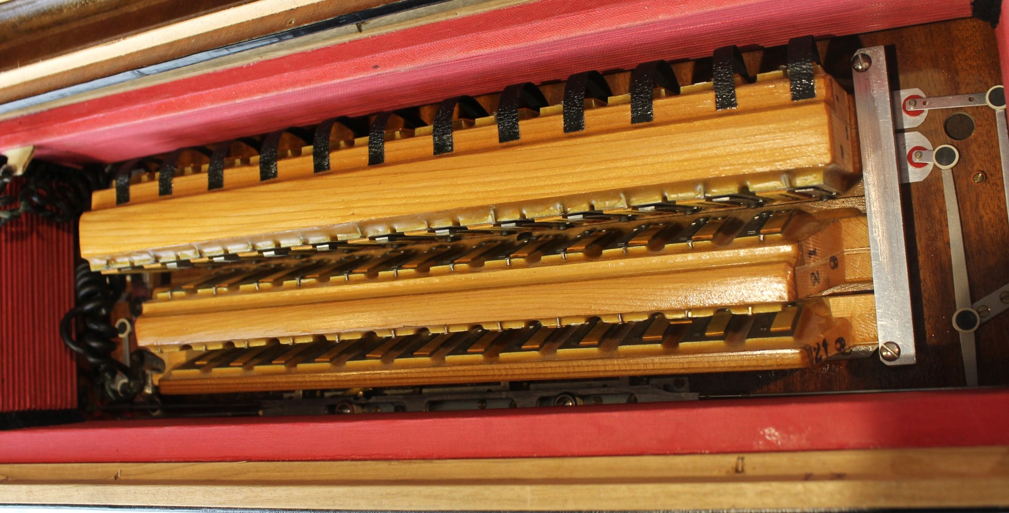 7333 - Black Excelsior 20 Cosmopolitan Piano Accordion LMMH 41 120