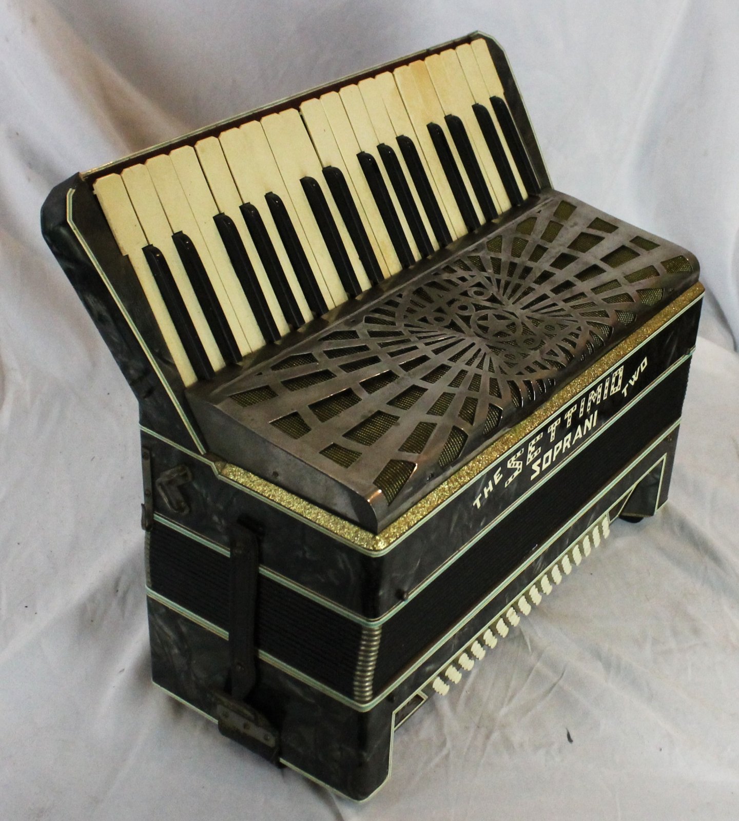 7992 - Slate Decorated Settimio Soprani Piano Accordion MM 34 80
