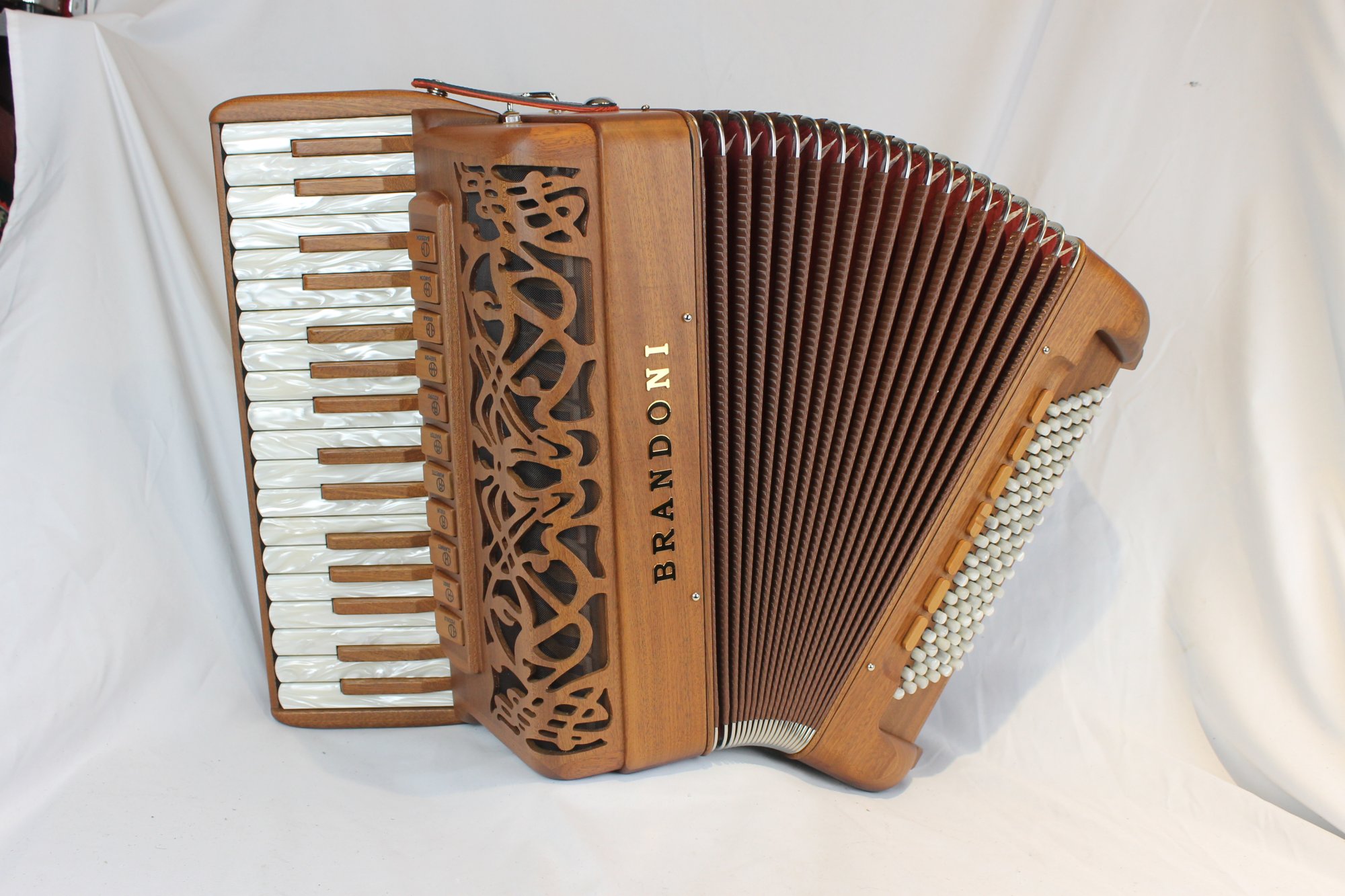 NEW Mahogany Brandoni 68W Liberty Piano Accordion LMMH 34 96
