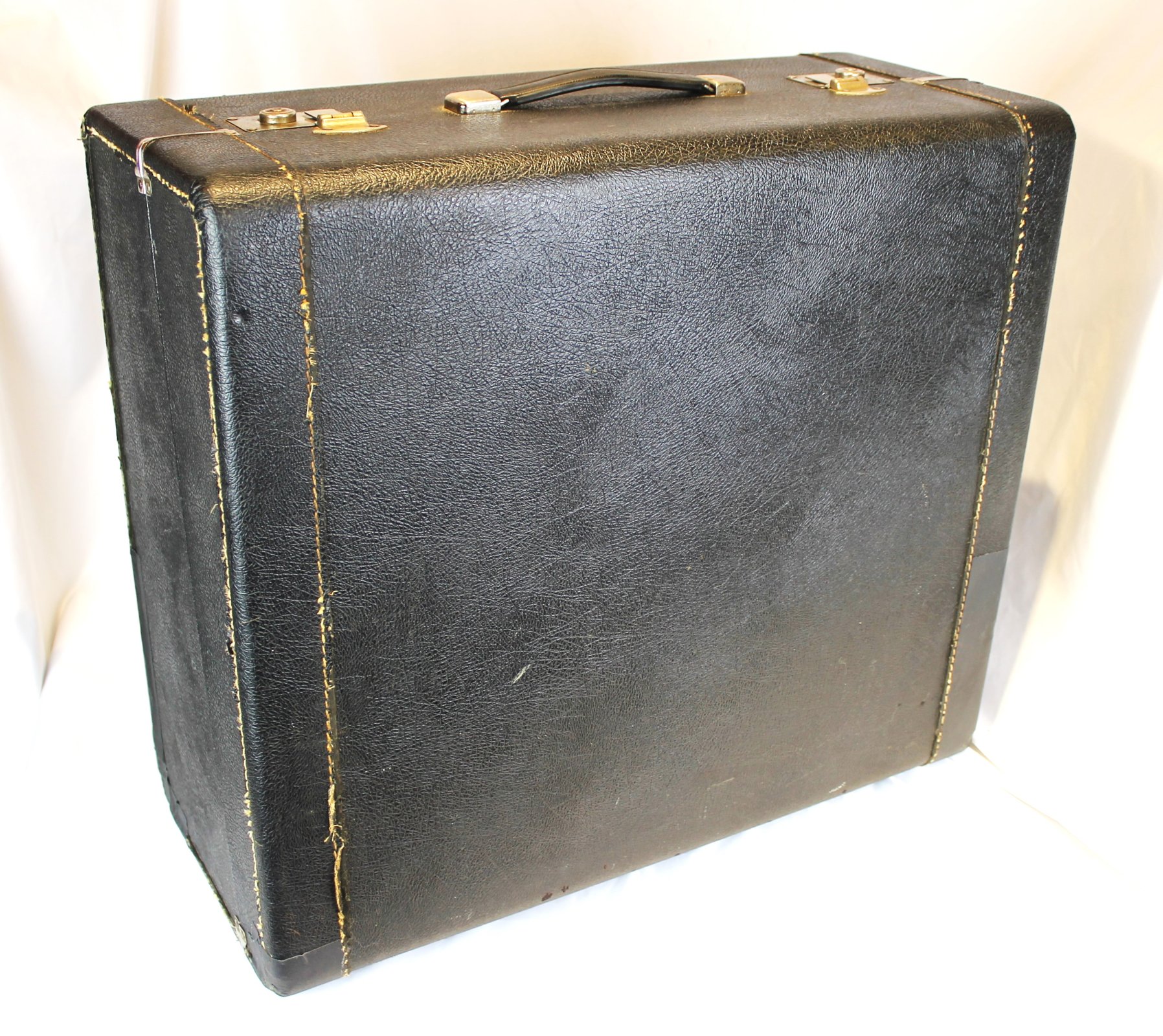 charcoal-scandalli-cordovox-accordion-hard-case-21-5-x-18-x-9-5-54-5cm